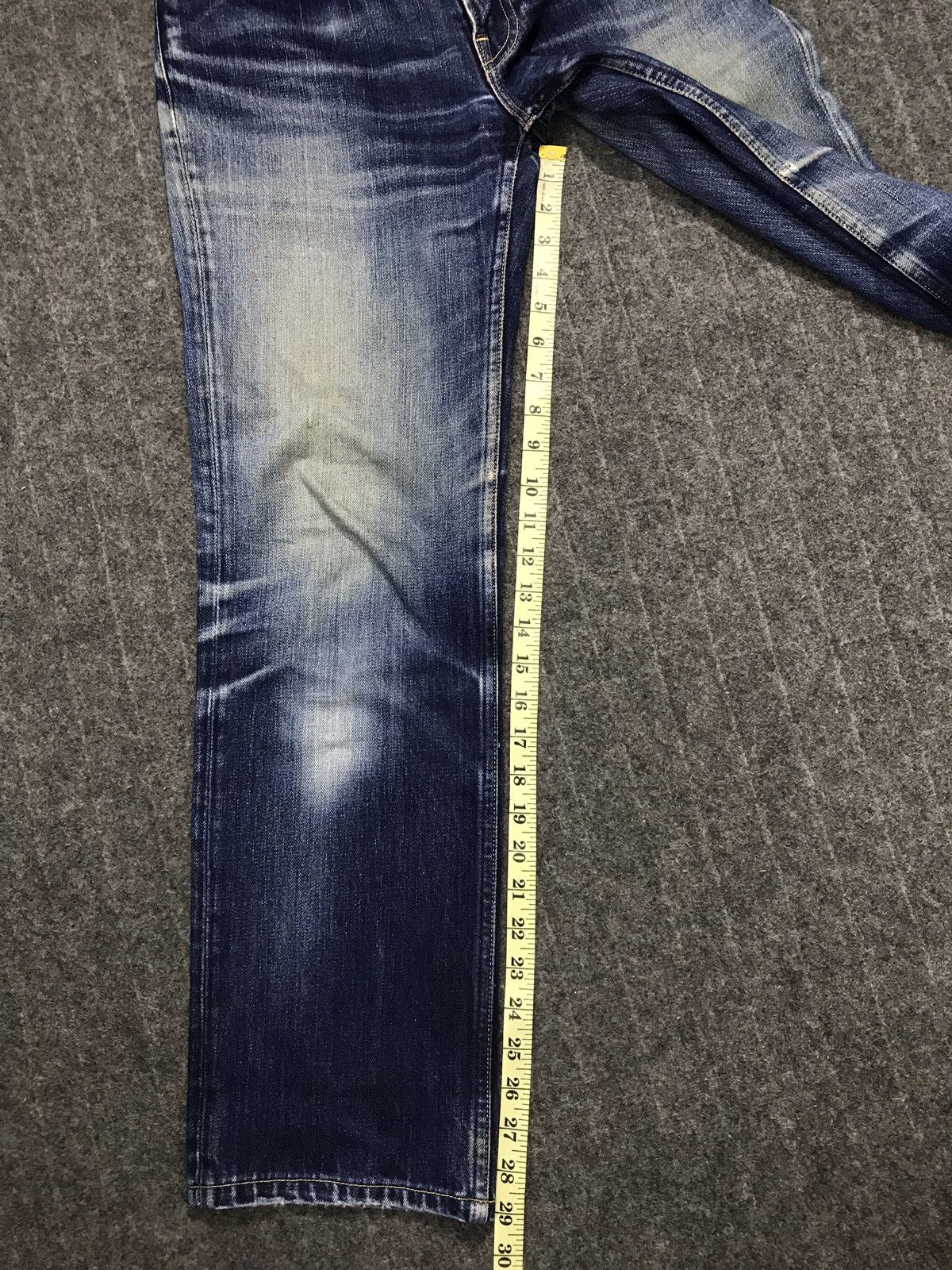 Levi's Vintage Clothing Vintage Levi’s Distressed Denim Jeans Size US 32 / EU 48 - 19 Thumbnail