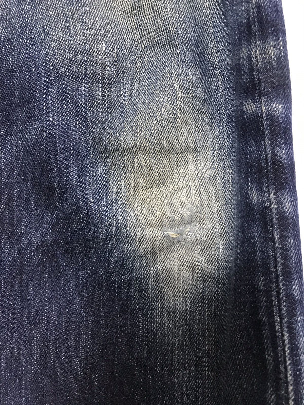 Levi's Vintage Clothing Vintage Levi’s Distressed Denim Jeans Size US 32 / EU 48 - 5 Thumbnail