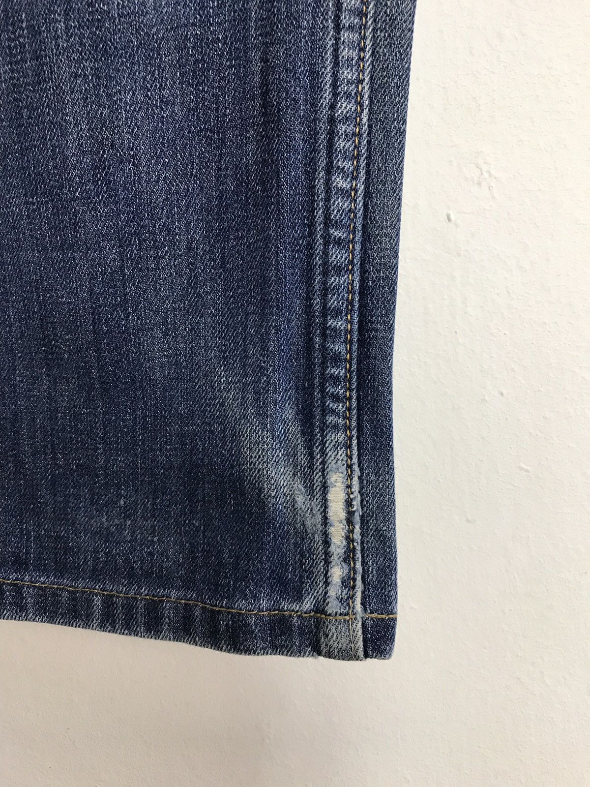 Japanese Brand × Levi's Vintage Levi’s Distressed Denim Jeans Size US 32 / EU 48 - 4 Thumbnail
