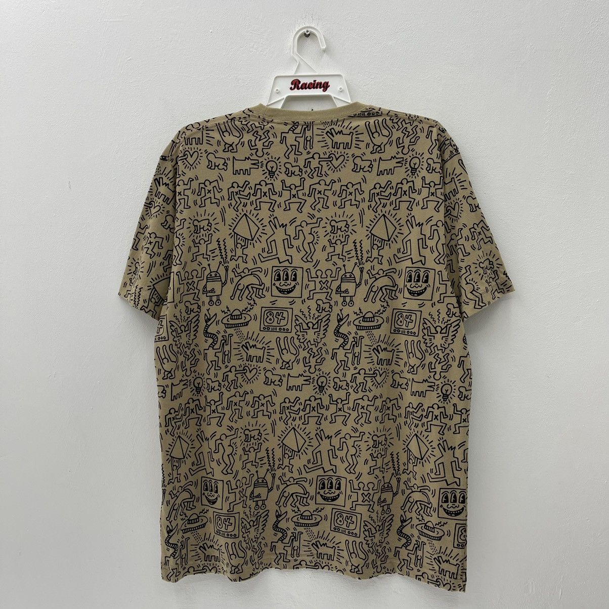 Keith Haring Keith Haring Uniqlo T-Shirt All Over Print Rare Design Size US XL / EU 56 / 4 - 2 Thumbnail