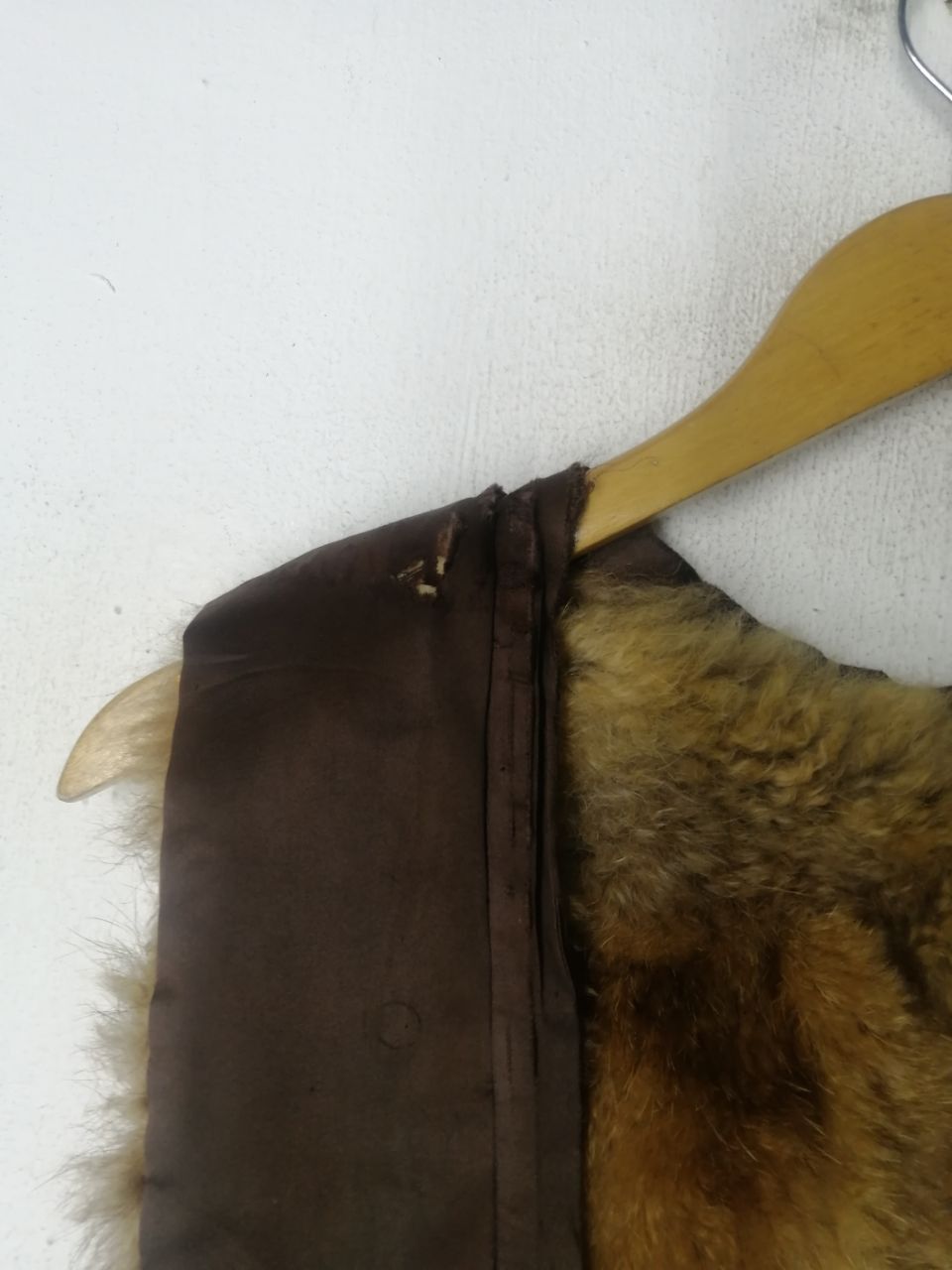 Japanese Brand × Vintage Vintage Rabbit Fur Vest Size US M / EU 48-50 / 2 - 6 Thumbnail