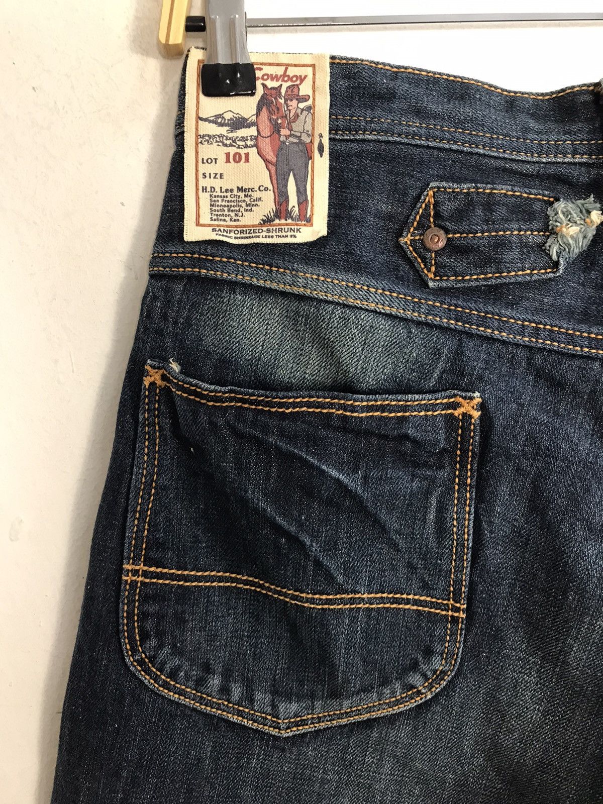 Lee × Vintage Vintage Lee Cowboy Buckle Back Design Size US 29 - 12 Thumbnail