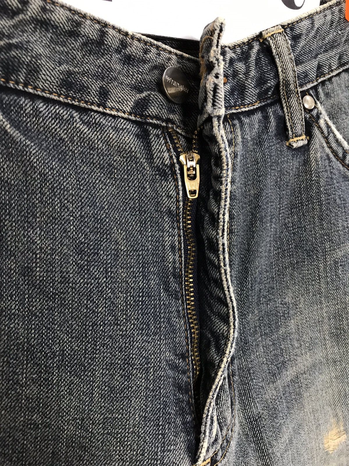 Japanese Brand × Wrangler Vintage Wrangler Distressed Denim Jeans Size US 30 / EU 46 - 8 Thumbnail