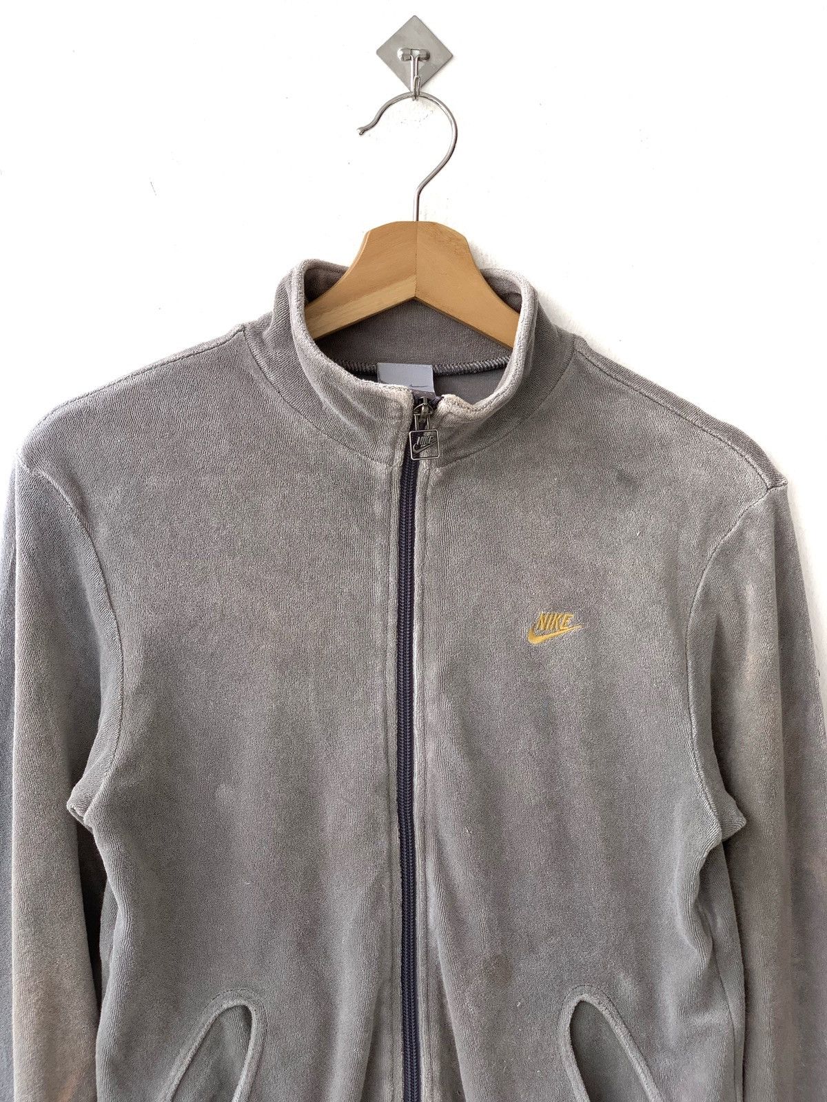 Nike Vintage Y2K Nike Velvet Zip Up Sweater Size US S / EU 44-46 / 1 - 2 Thumbnail