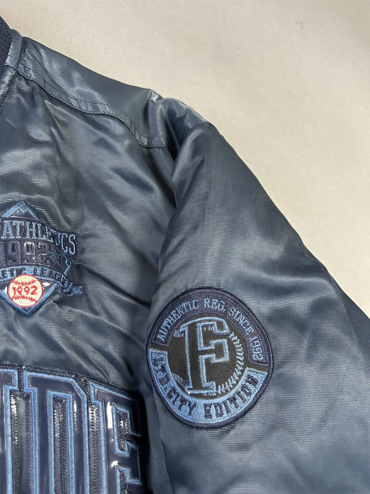 Fubu FuBu bomber jacket big logo vintage south side navy 05 Size US L / EU 52-54 / 3 - 3 Thumbnail