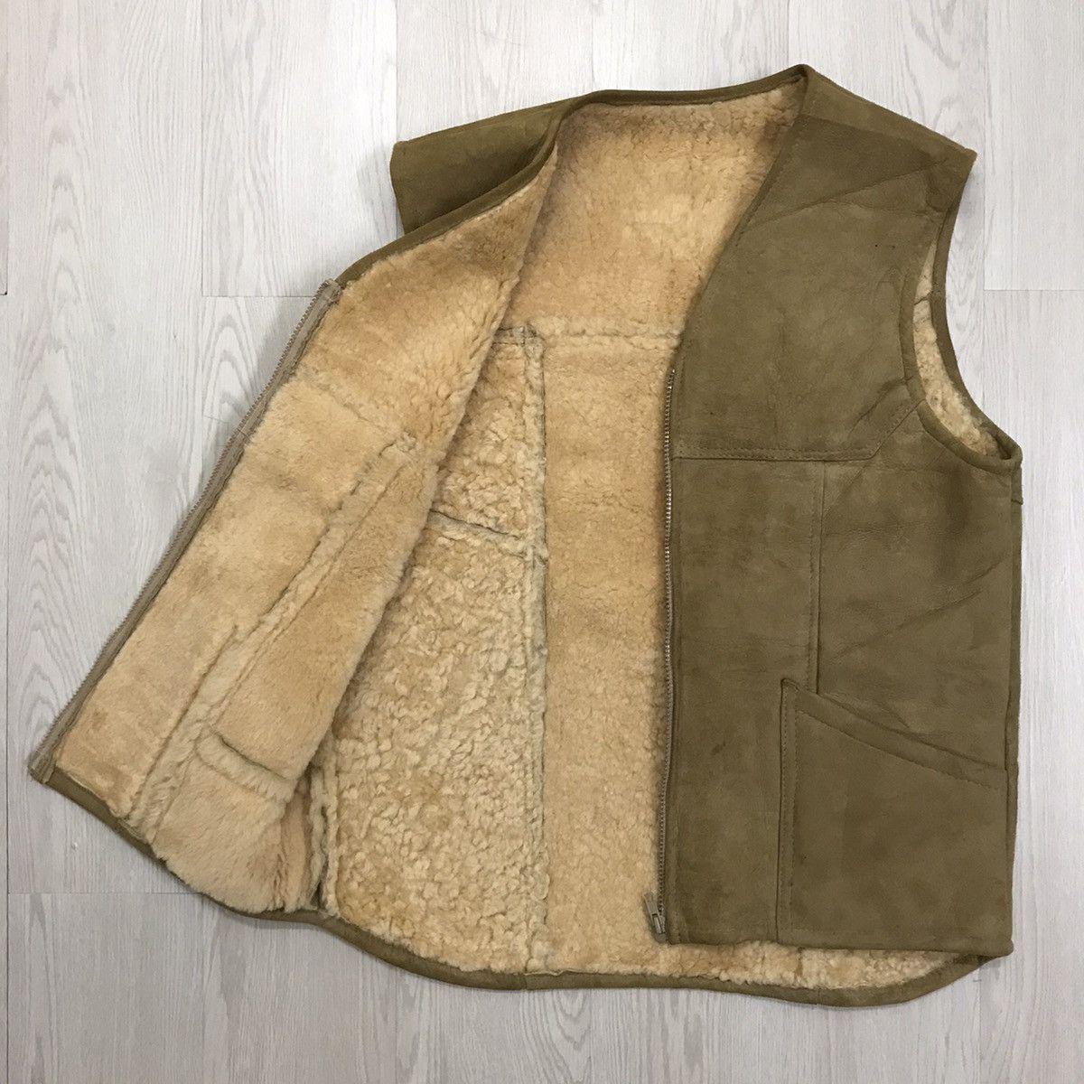 Genuine Leather × Vintage 💥RARE💥 Vintage Sheep Leather Vest Size US M / EU 48-50 / 2 - 3 Thumbnail