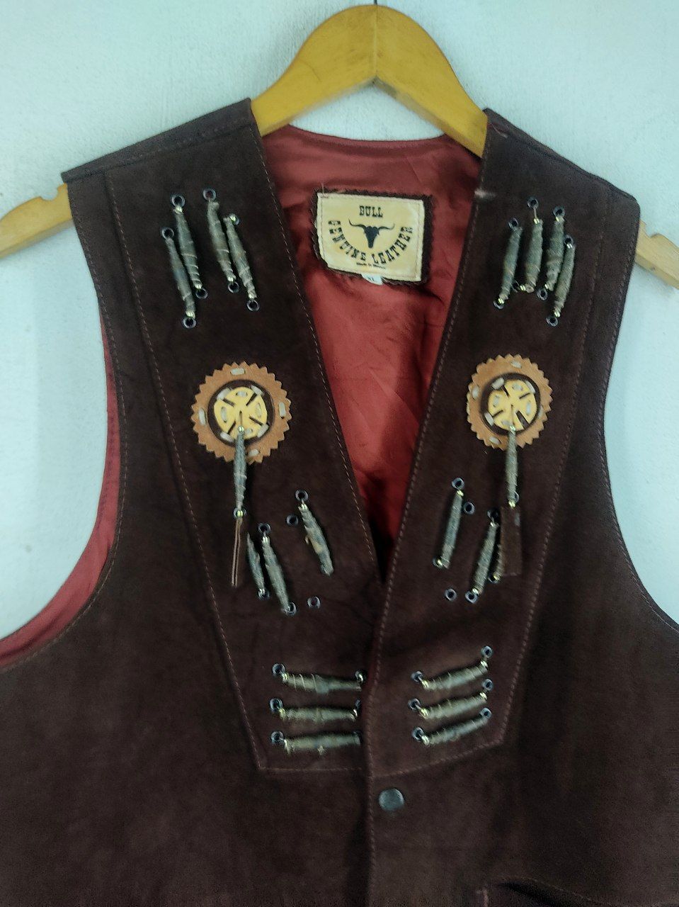 Genuine Leather × Vintage Vintage Natives Motives Bull Genuine Leather Vest Size US XL / EU 56 / 4 - 3 Thumbnail
