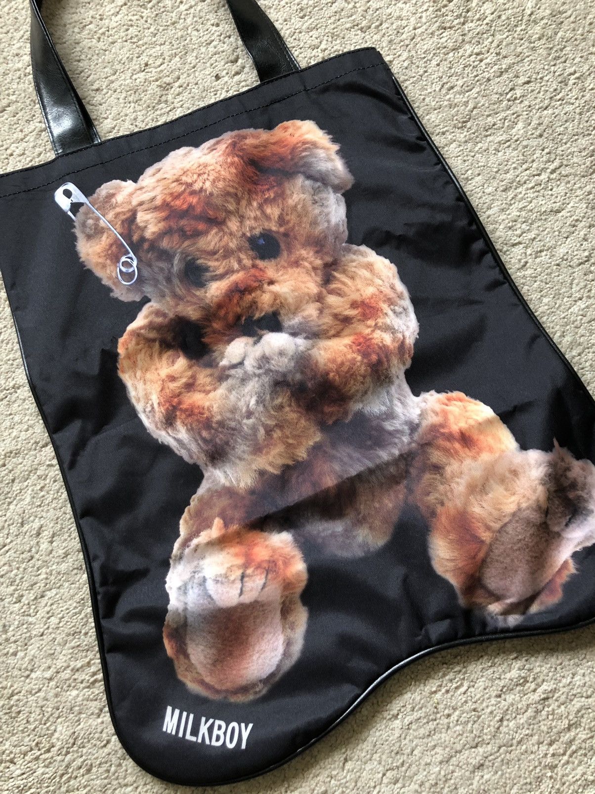 Japanese Brand 2000s Milk Boy Never Say Never Bear Tote Bag Size ONE SIZE - 3 Thumbnail