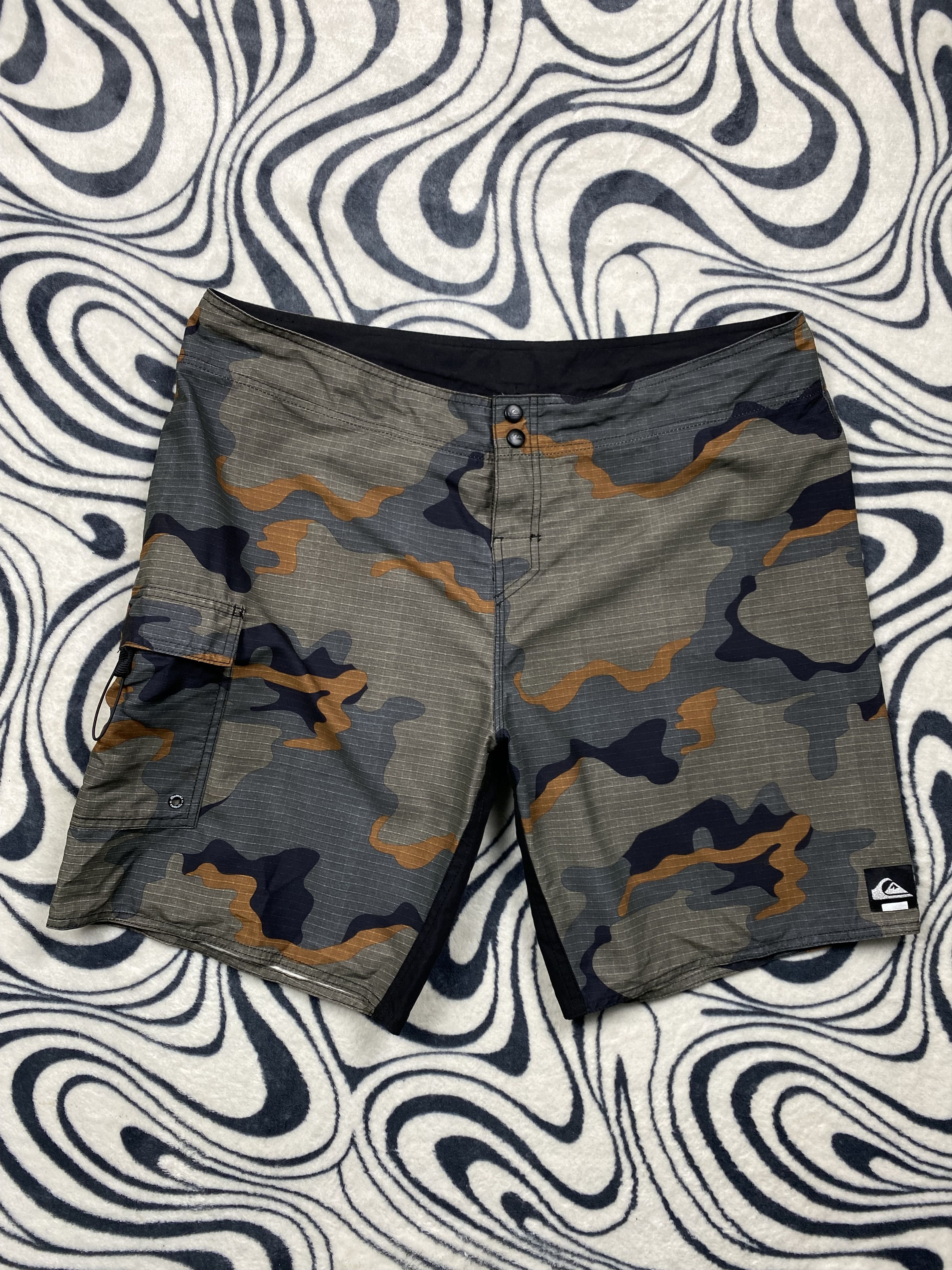 Quiksilver × Vintage Quiksilver Vintage Mens Shorts Size US 38 / EU 54 - 1 Thumbnail