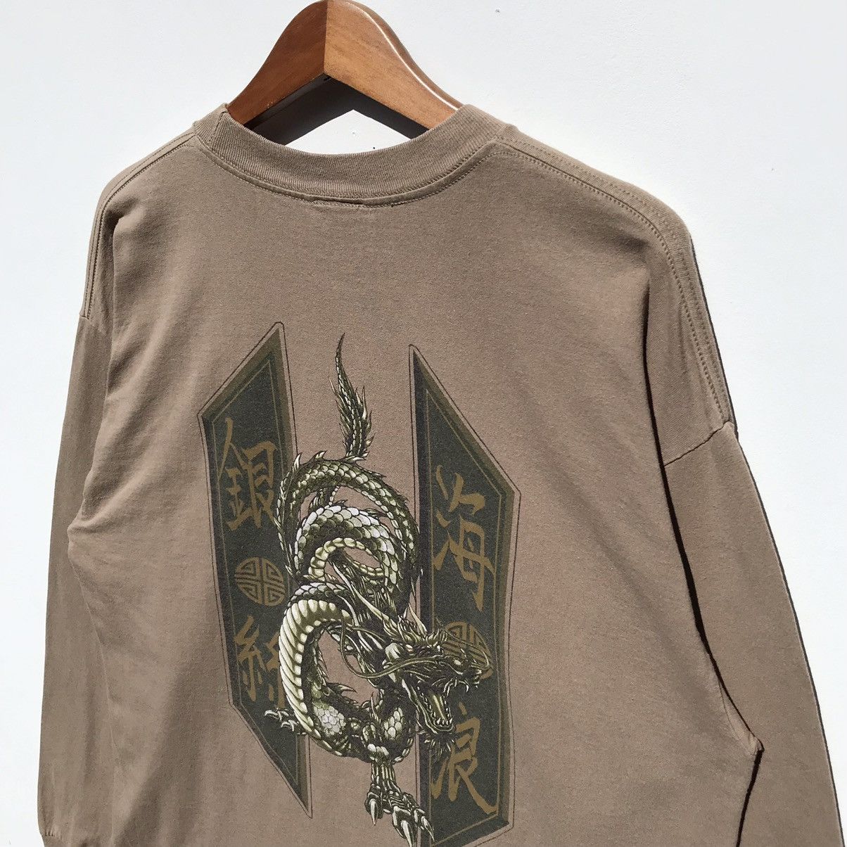 Vintage Vintage 90s Silver Strand Dragon Shirt Surfboards Size US XL / EU 56 / 4 - 7 Thumbnail