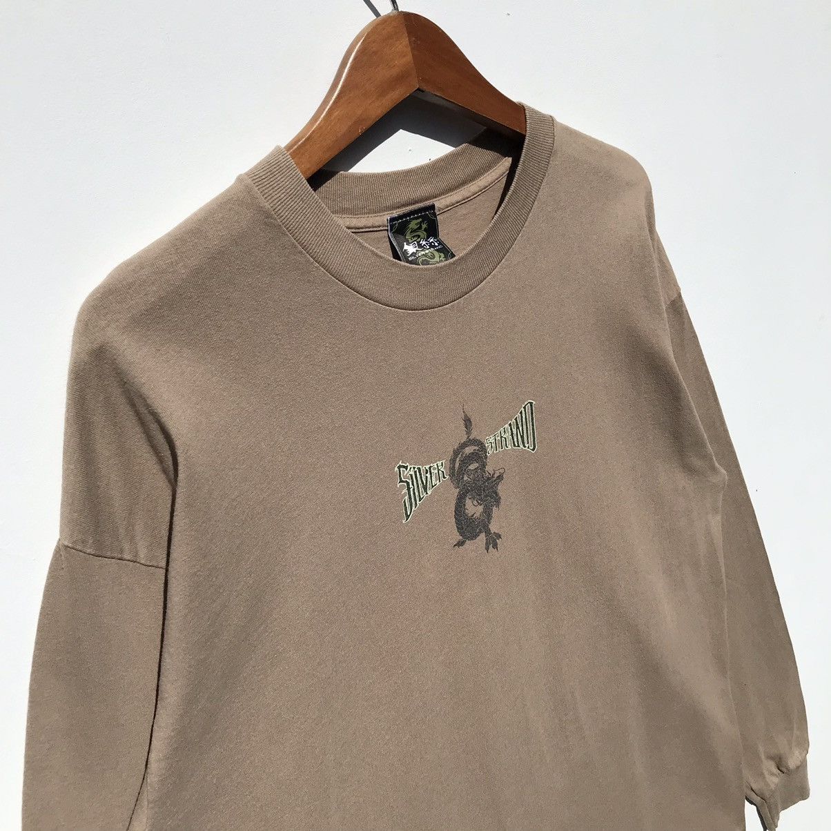 Vintage Vintage 90s Silver Strand Dragon Shirt Surfboards Size US XL / EU 56 / 4 - 6 Thumbnail