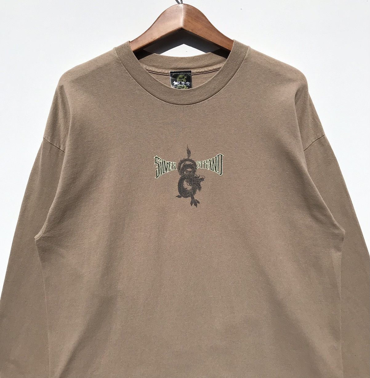 Vintage Vintage 90s Silver Strand Dragon Shirt Surfboards Size US XL / EU 56 / 4 - 10 Thumbnail