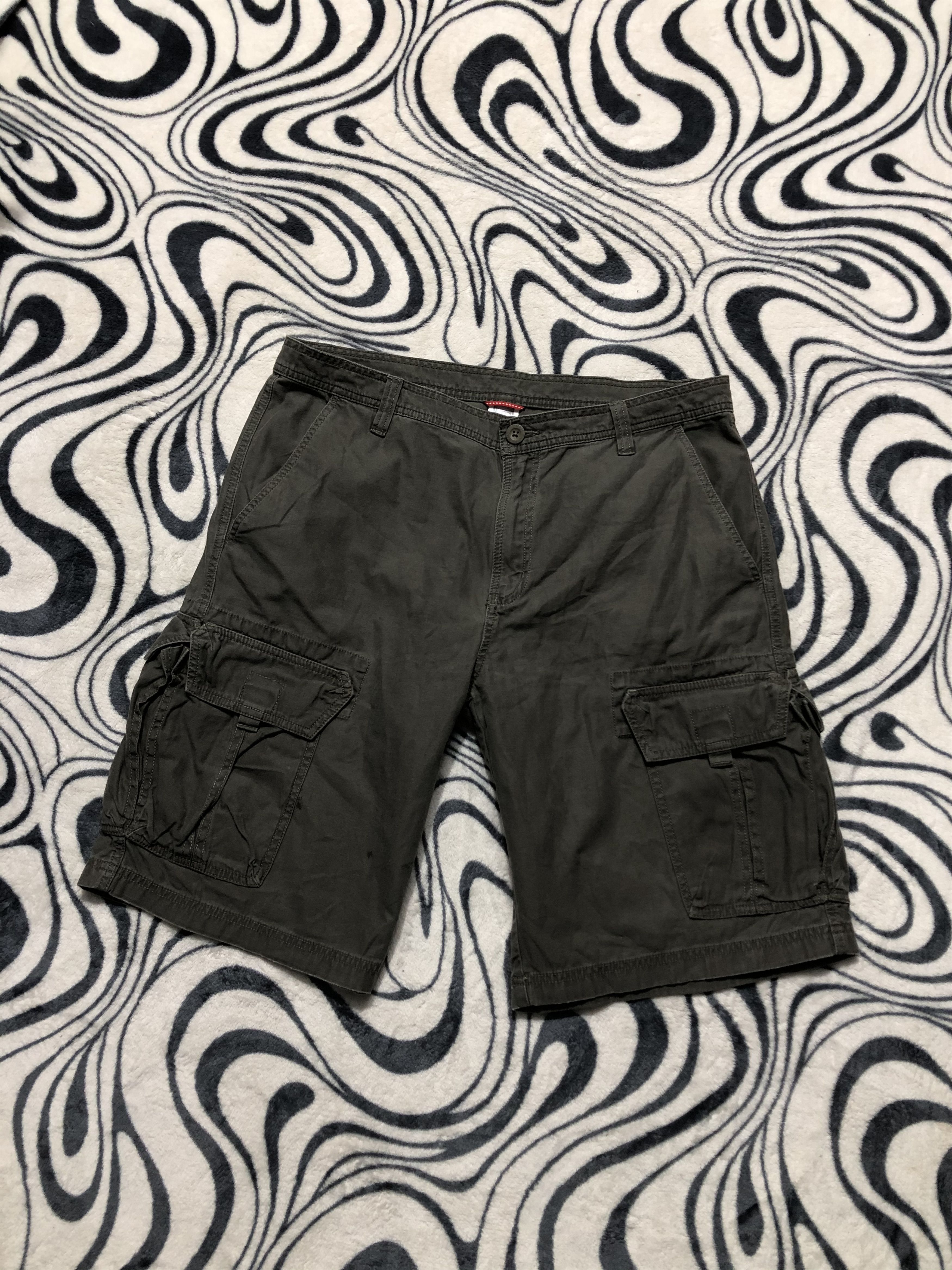 The North Face × Vintage The North Face Vintage Mens Cargo Shorts Size US 36 / EU 52 - 1 Thumbnail