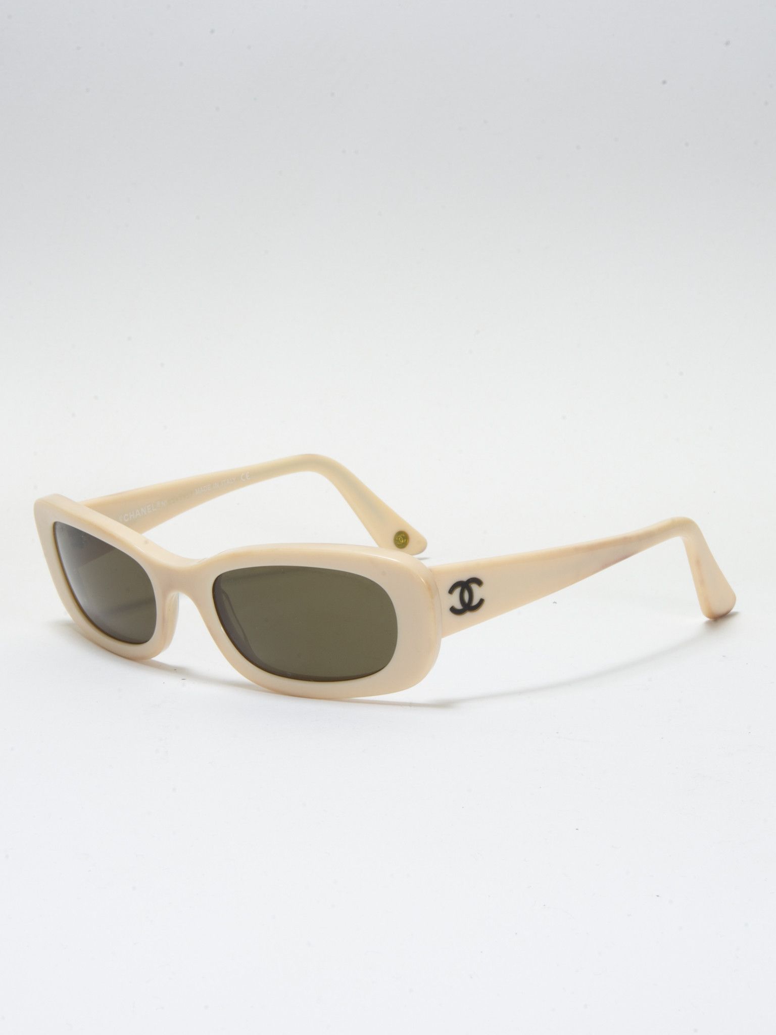 Chanel CHANEL LOGO VINTAGE CHANEL SUNGLASSES Size ONE SIZE - 1 Thumbnail