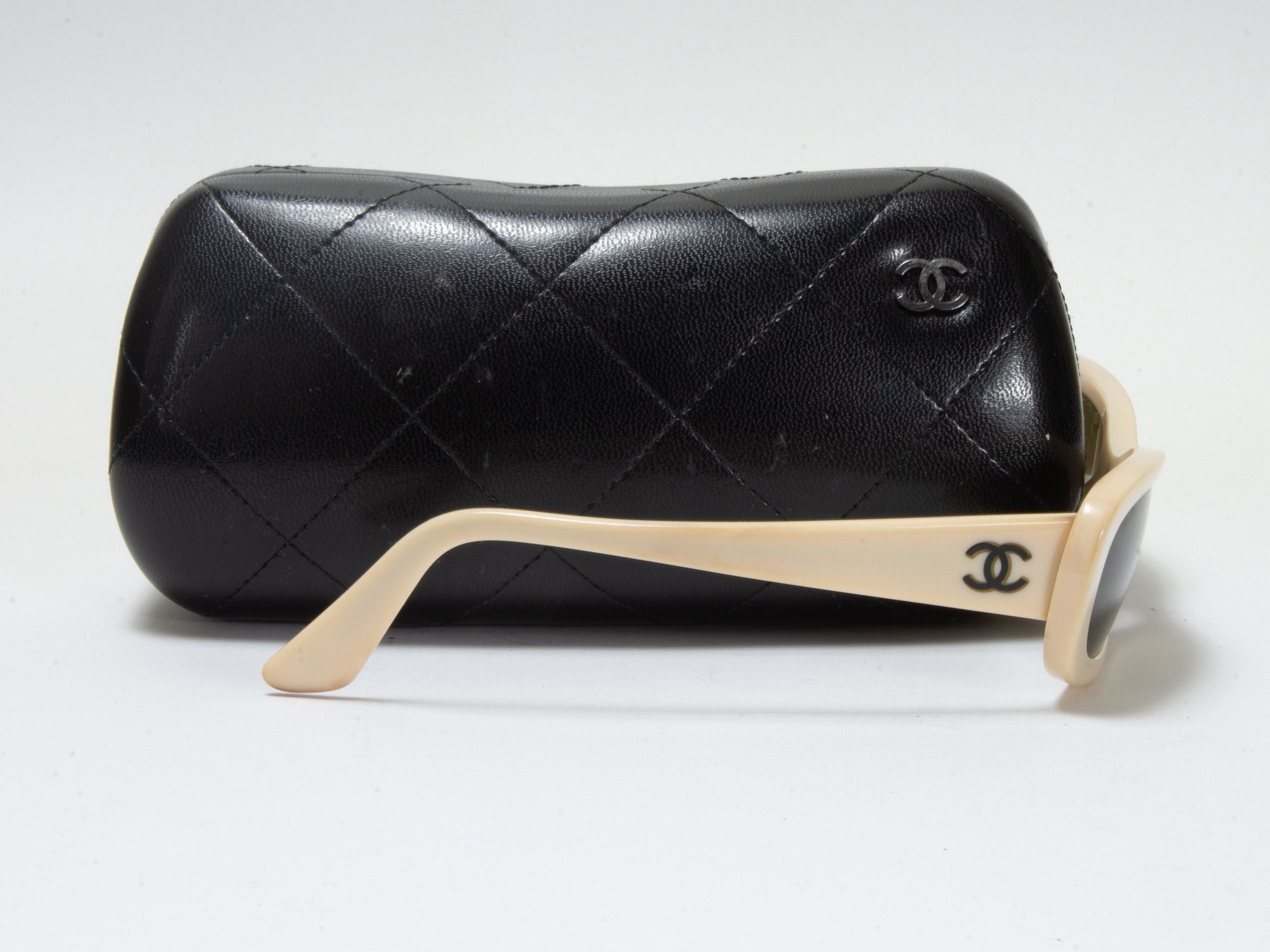 Chanel CHANEL LOGO VINTAGE CHANEL SUNGLASSES Size ONE SIZE - 7 Thumbnail