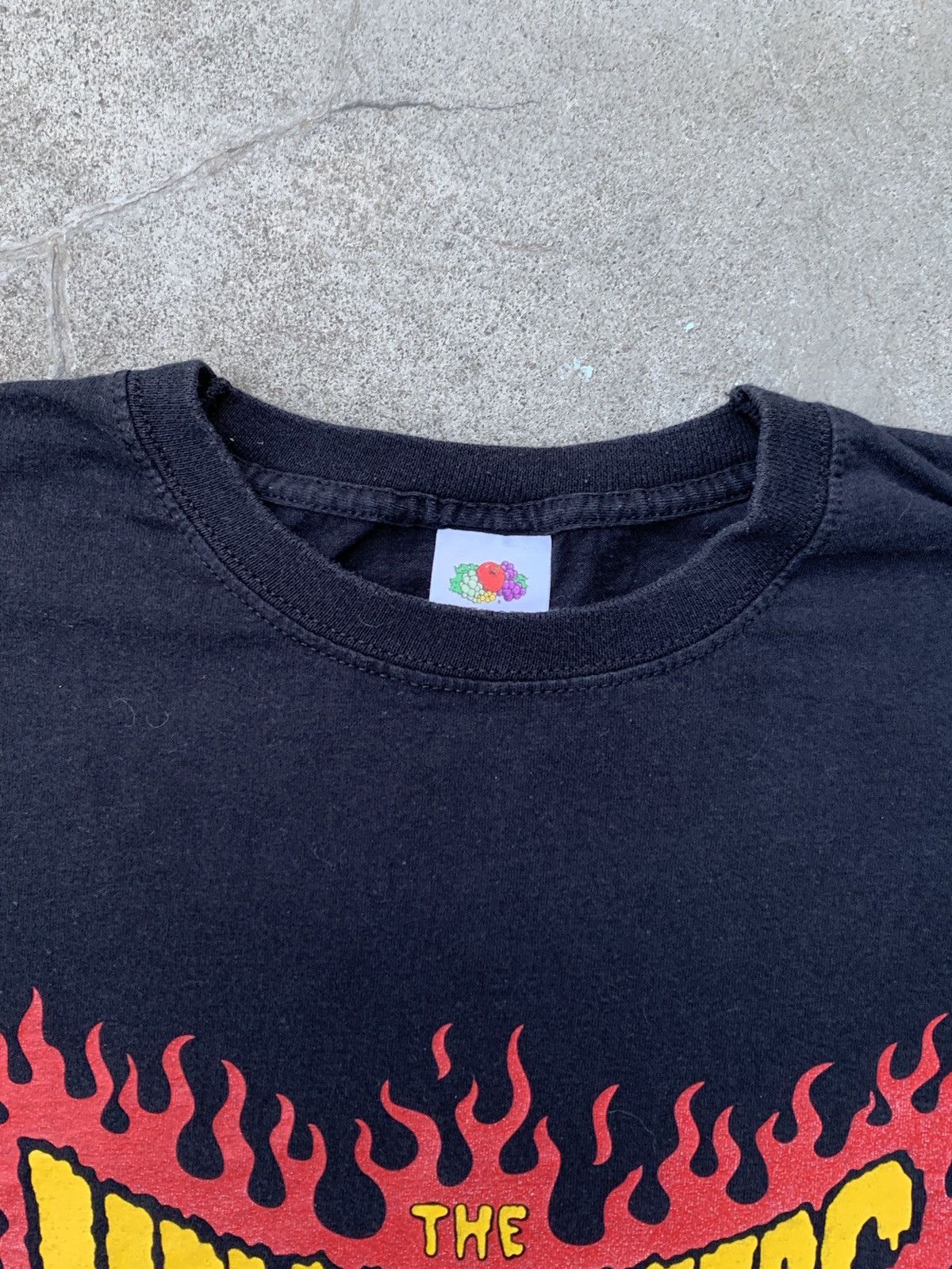 Band Tees Vintage The Hellacopters Swedish Rock Band Faded Y2k T-shirt Size US XL / EU 56 / 4 - 4 Thumbnail