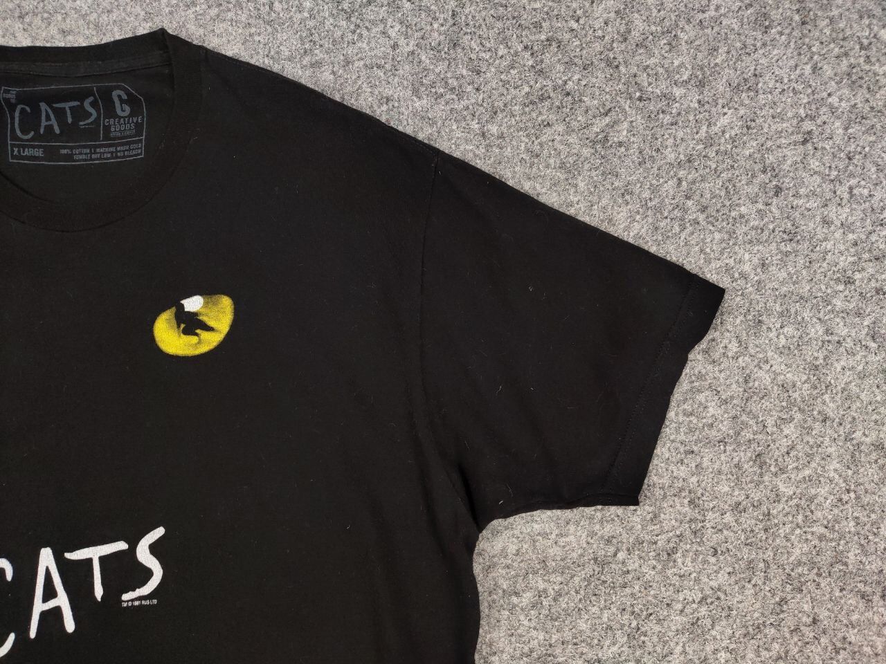 Vintage Vintage Eyes Cats Musical 1981 Black Basic T Shirt Size US XL / EU 56 / 4 - 16 Thumbnail