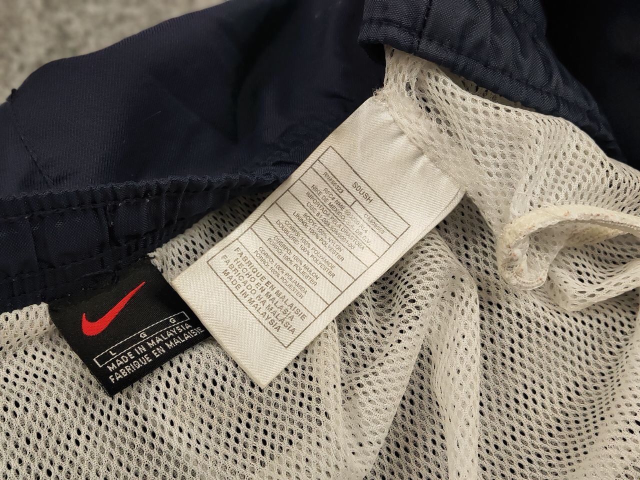 Nike Vintage Nike Shorts Blue Logo swoosh casual Y2K Streetwear Size US 36 / EU 52 - 14 Thumbnail