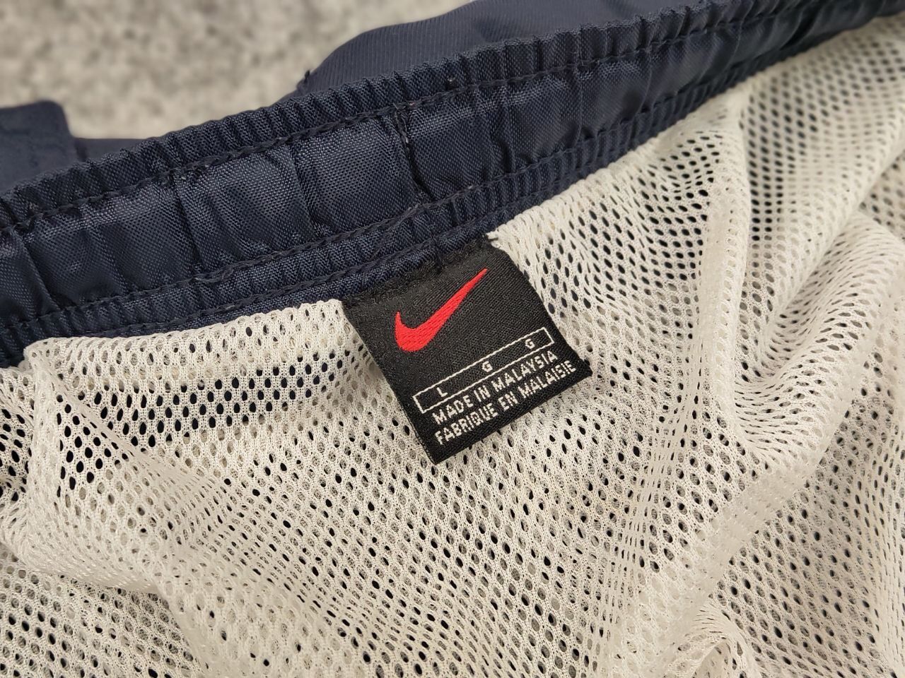 Nike Vintage Nike Shorts Blue Logo swoosh casual Y2K Streetwear Size US 36 / EU 52 - 13 Thumbnail