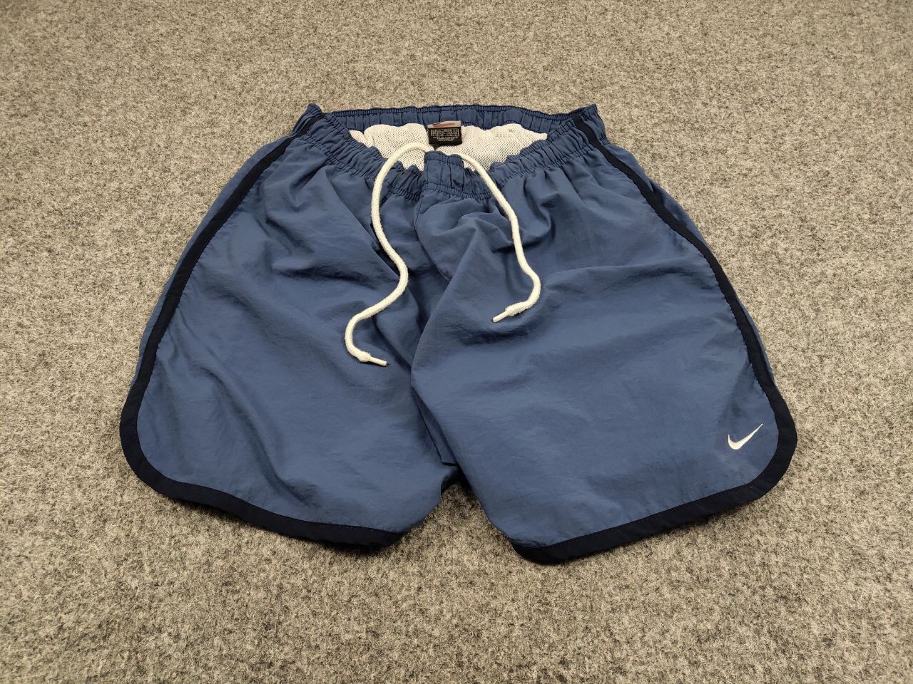 Nike 🌌Vintage Nike Shorts Blue Logo swoosh casual Y2K Streetwear Size US 32 / EU 48 - 2 Thumbnail