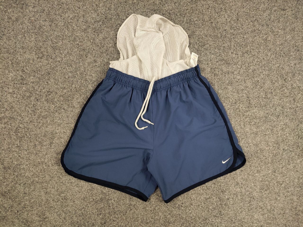 Nike 🌌Vintage Nike Shorts Blue Logo swoosh casual Y2K Streetwear Size US 32 / EU 48 - 11 Thumbnail