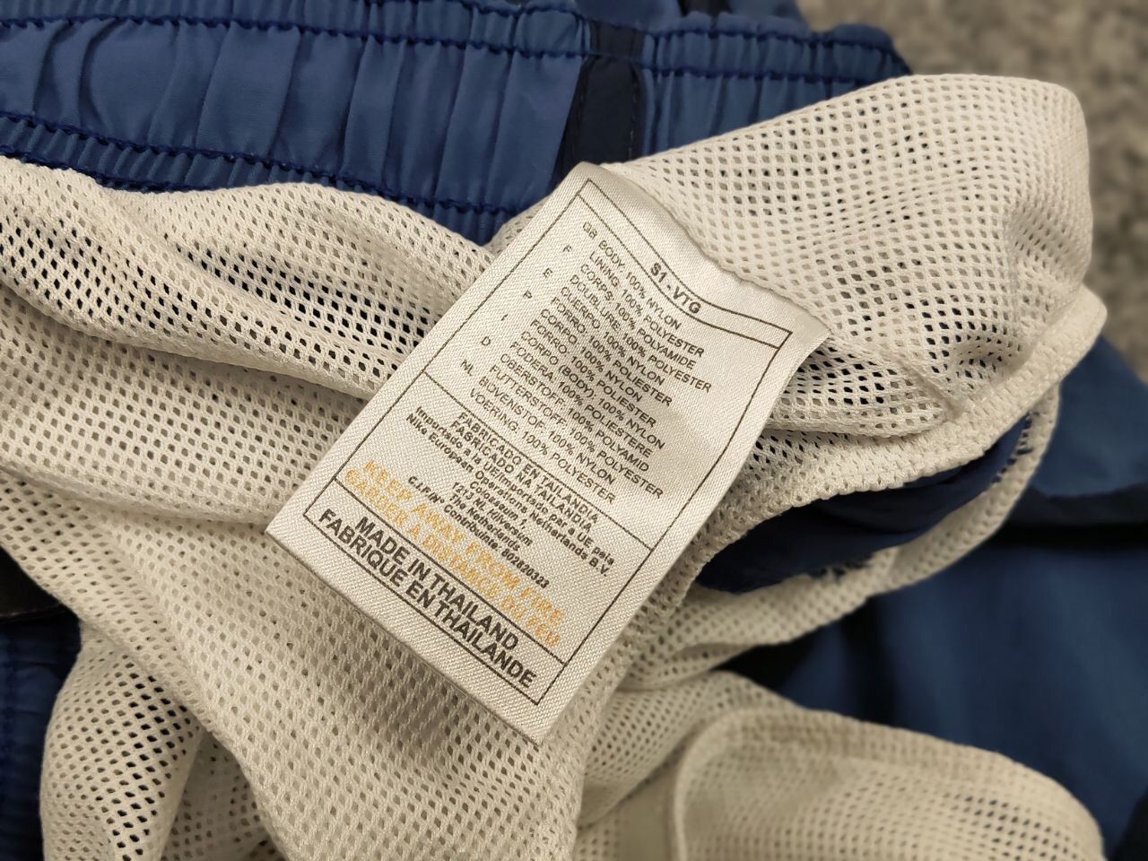 Nike 🌌Vintage Nike Shorts Blue Logo swoosh casual Y2K Streetwear Size US 32 / EU 48 - 15 Thumbnail
