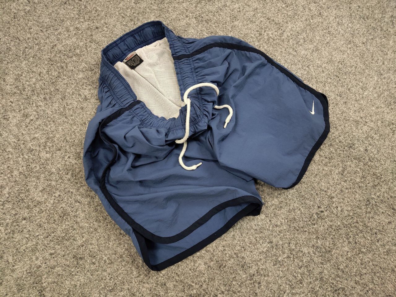 Nike 🌌Vintage Nike Shorts Blue Logo swoosh casual Y2K Streetwear Size US 32 / EU 48 - 7 Thumbnail