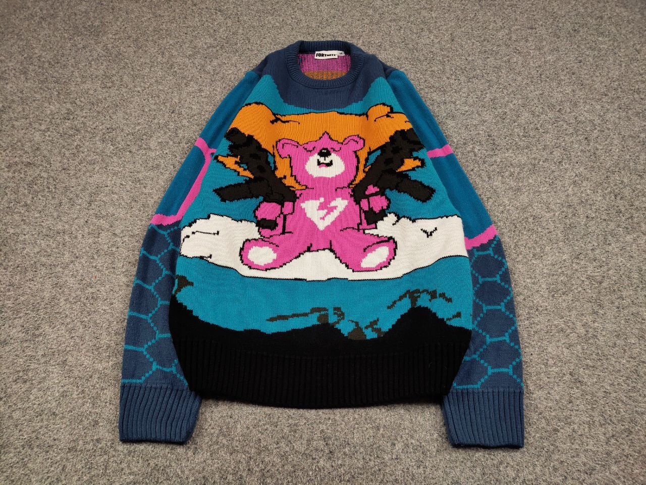 Japanese Brand Vintage 90's Japanese Bright Bear with guns Knit Sweater Size US M / EU 48-50 / 2 - 2 Thumbnail