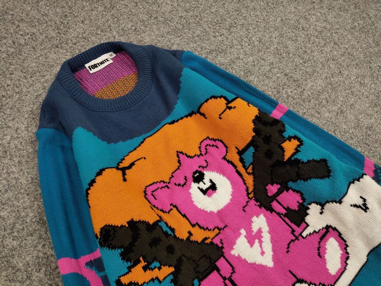 Japanese Brand Vintage 90's Japanese Bright Bear with guns Knit Sweater Size US M / EU 48-50 / 2 - 12 Thumbnail