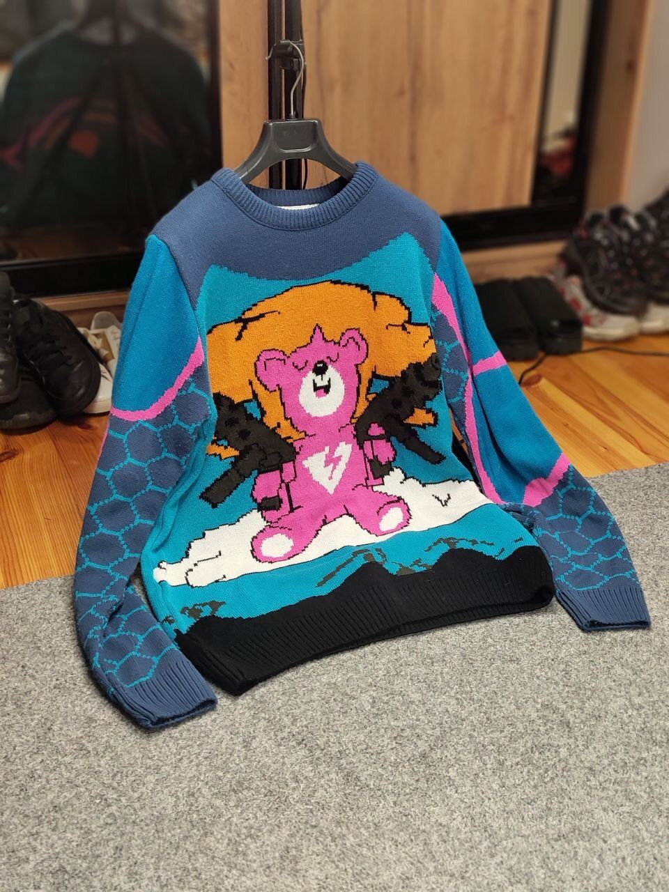 Japanese Brand Vintage 90's Japanese Bright Bear with guns Knit Sweater Size US M / EU 48-50 / 2 - 21 Thumbnail
