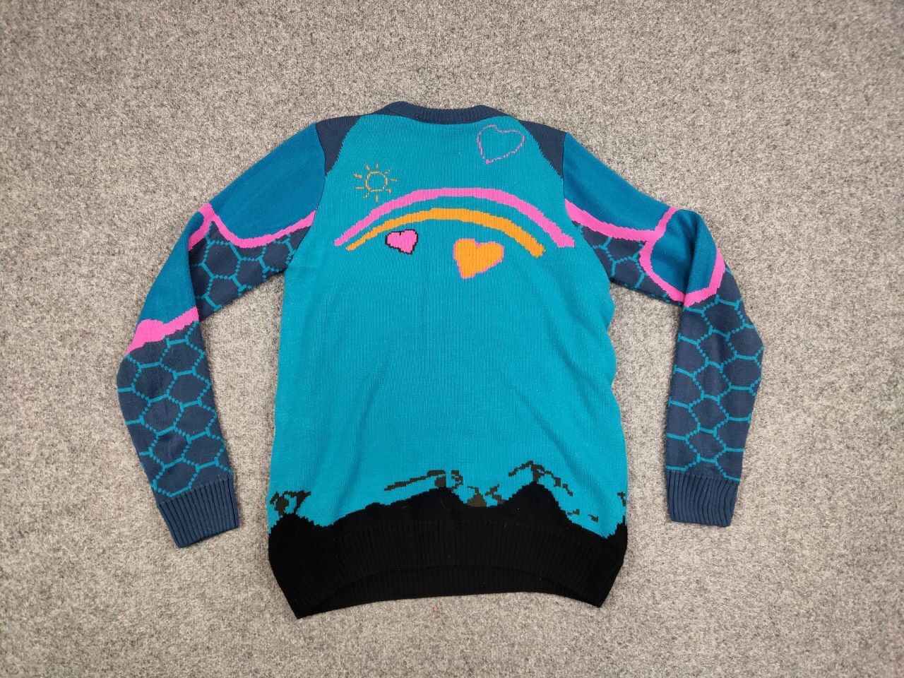 Japanese Brand Vintage 90's Japanese Bright Bear with guns Knit Sweater Size US M / EU 48-50 / 2 - 18 Thumbnail