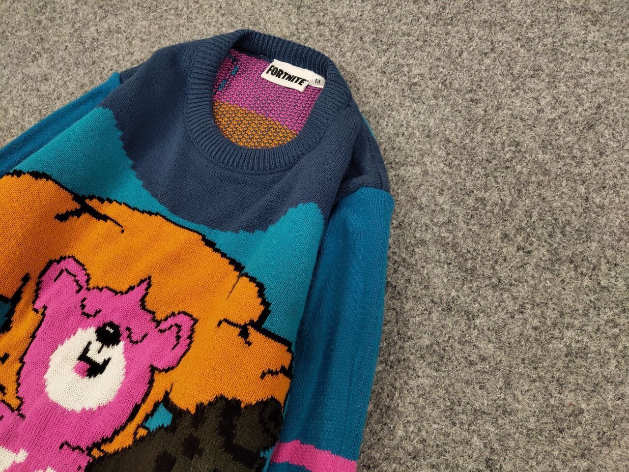 Japanese Brand Vintage 90's Japanese Bright Bear with guns Knit Sweater Size US M / EU 48-50 / 2 - 4 Thumbnail