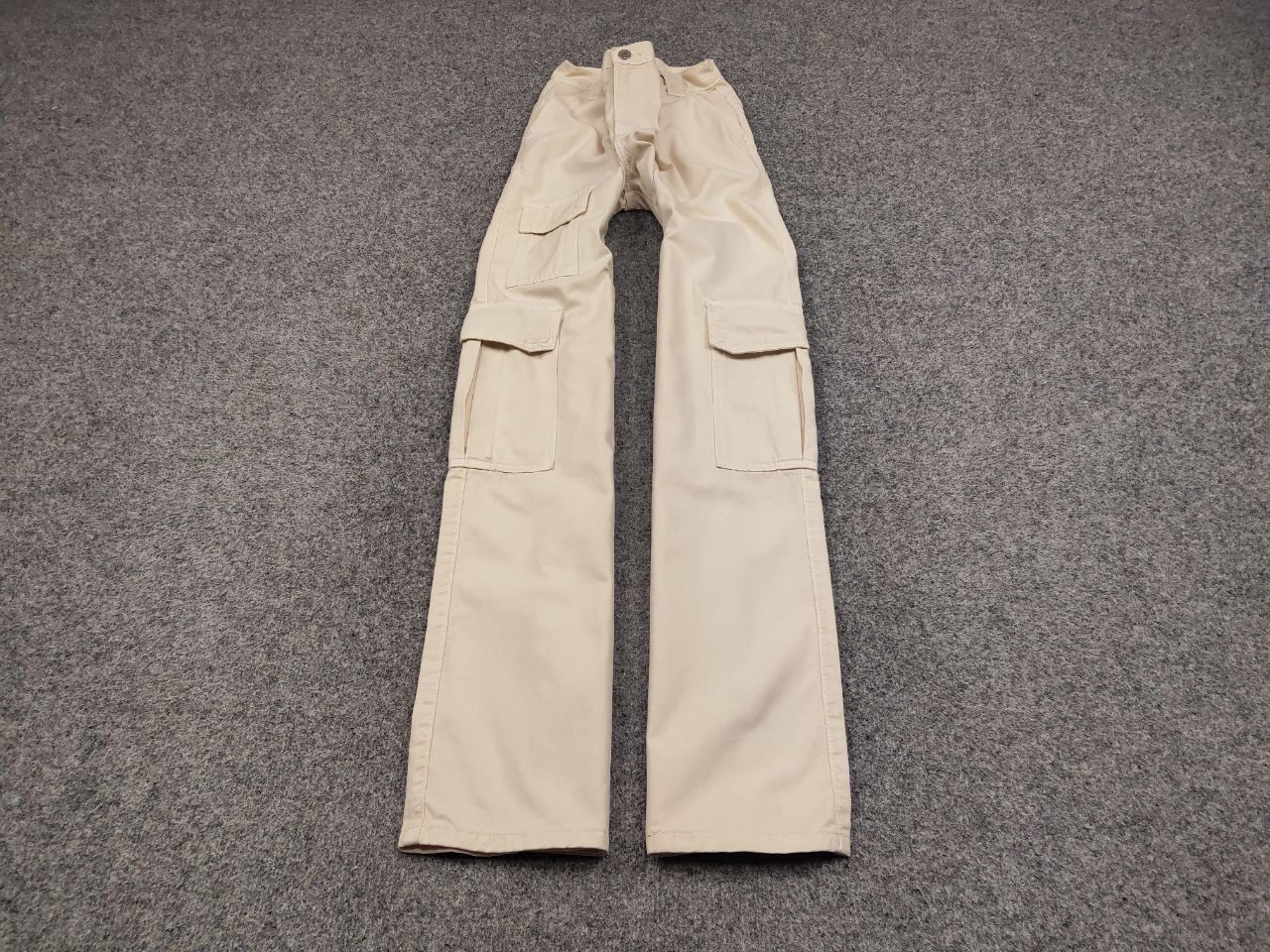 Japanese Brand Vintage 90's Japanese Baggy Beige Multi Pocket Cargo Pants Size US 31 - 2 Thumbnail