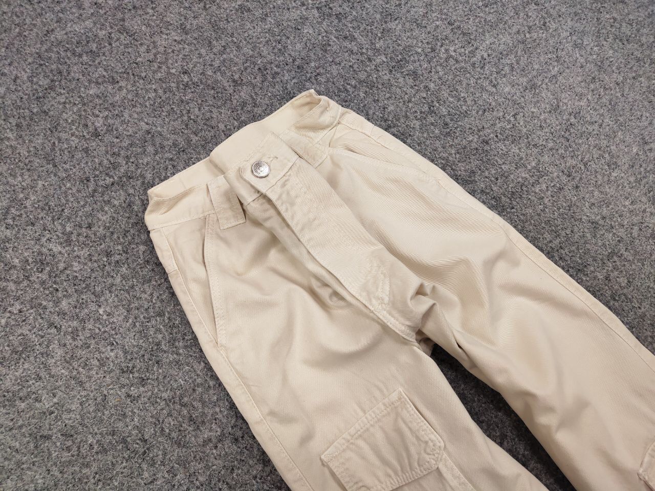 Japanese Brand Vintage 90's Japanese Baggy Beige Multi Pocket Cargo Pants Size US 31 - 11 Thumbnail