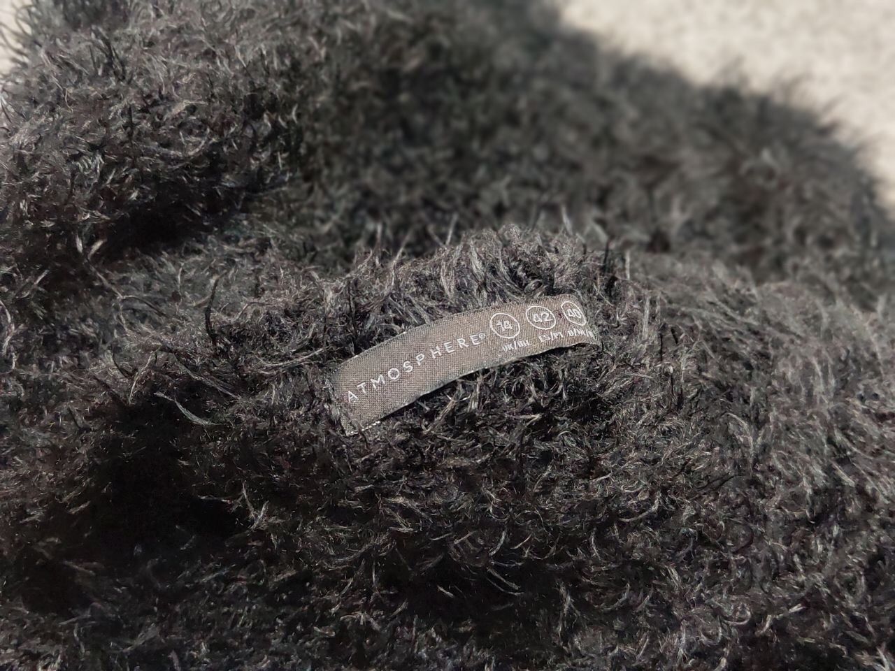 Japanese Brand Vintage 90's Japanese Black Mohair Style Fuzzy Sweater Size US S / EU 44-46 / 1 - 12 Thumbnail
