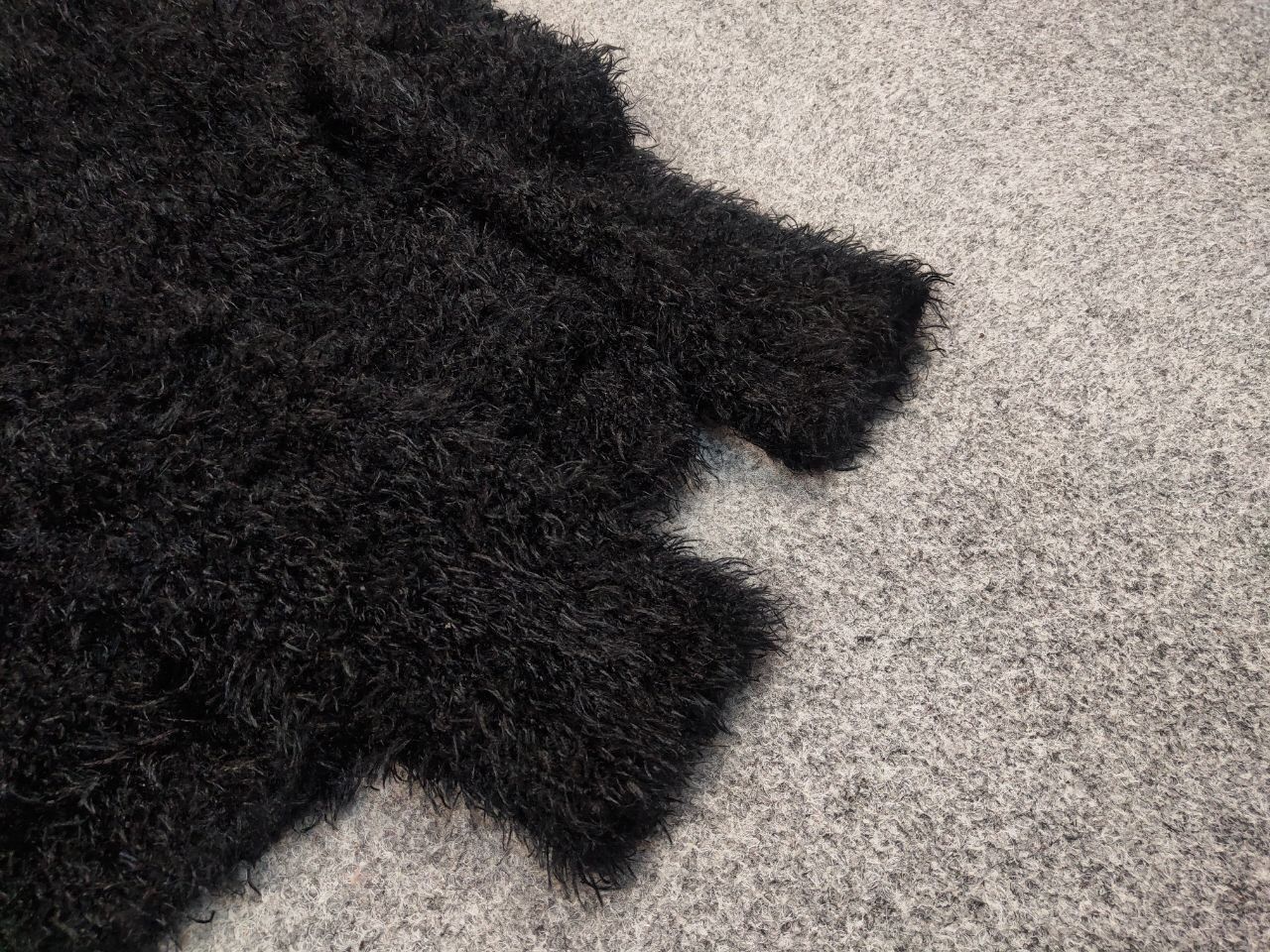 Japanese Brand Vintage 90's Japanese Black Mohair Style Fuzzy Sweater Size US S / EU 44-46 / 1 - 10 Thumbnail
