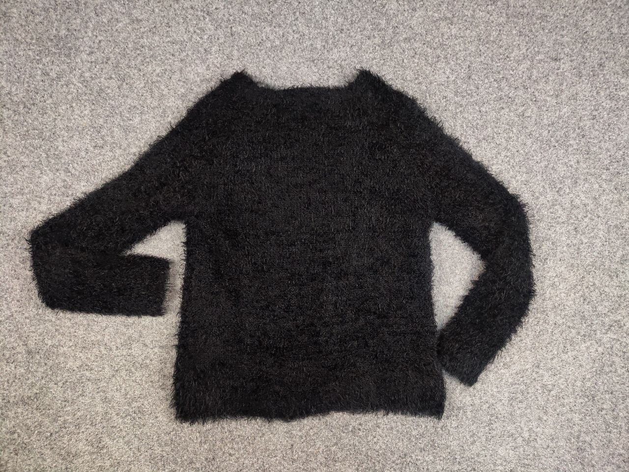 Japanese Brand Vintage 90's Japanese Black Mohair Style Fuzzy Sweater Size US S / EU 44-46 / 1 - 11 Thumbnail