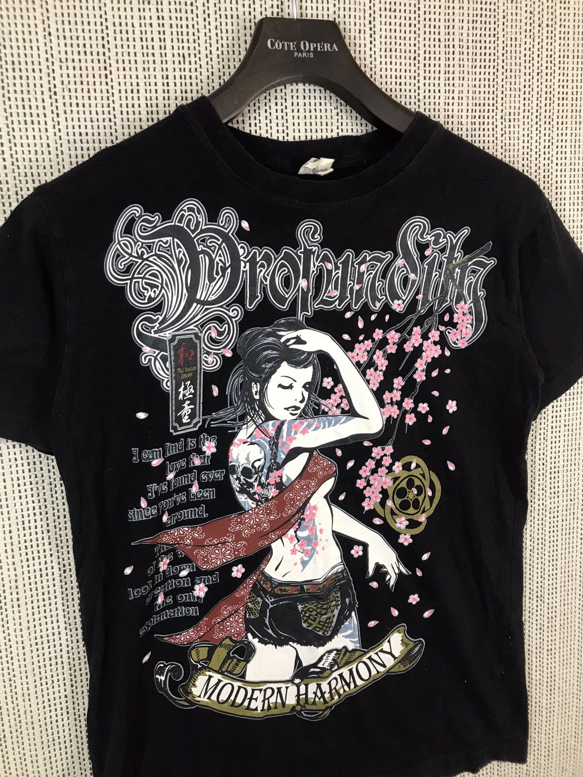 Japanese Brand ‼️JAPANASE SEXY GIRL TSHIRT NICE DESIGN‼️ Size US M / EU 48-50 / 2 - 2 Thumbnail