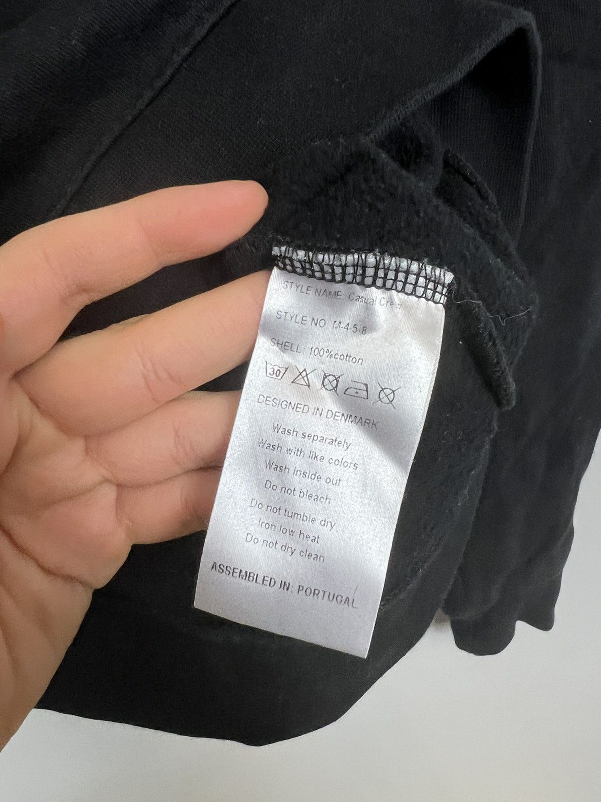 Han Kjobenhavn Rare Han Kjobenhavn Logo Black Hoodie Hype Streetwear Medium Size US M / EU 48-50 / 2 - 6 Thumbnail
