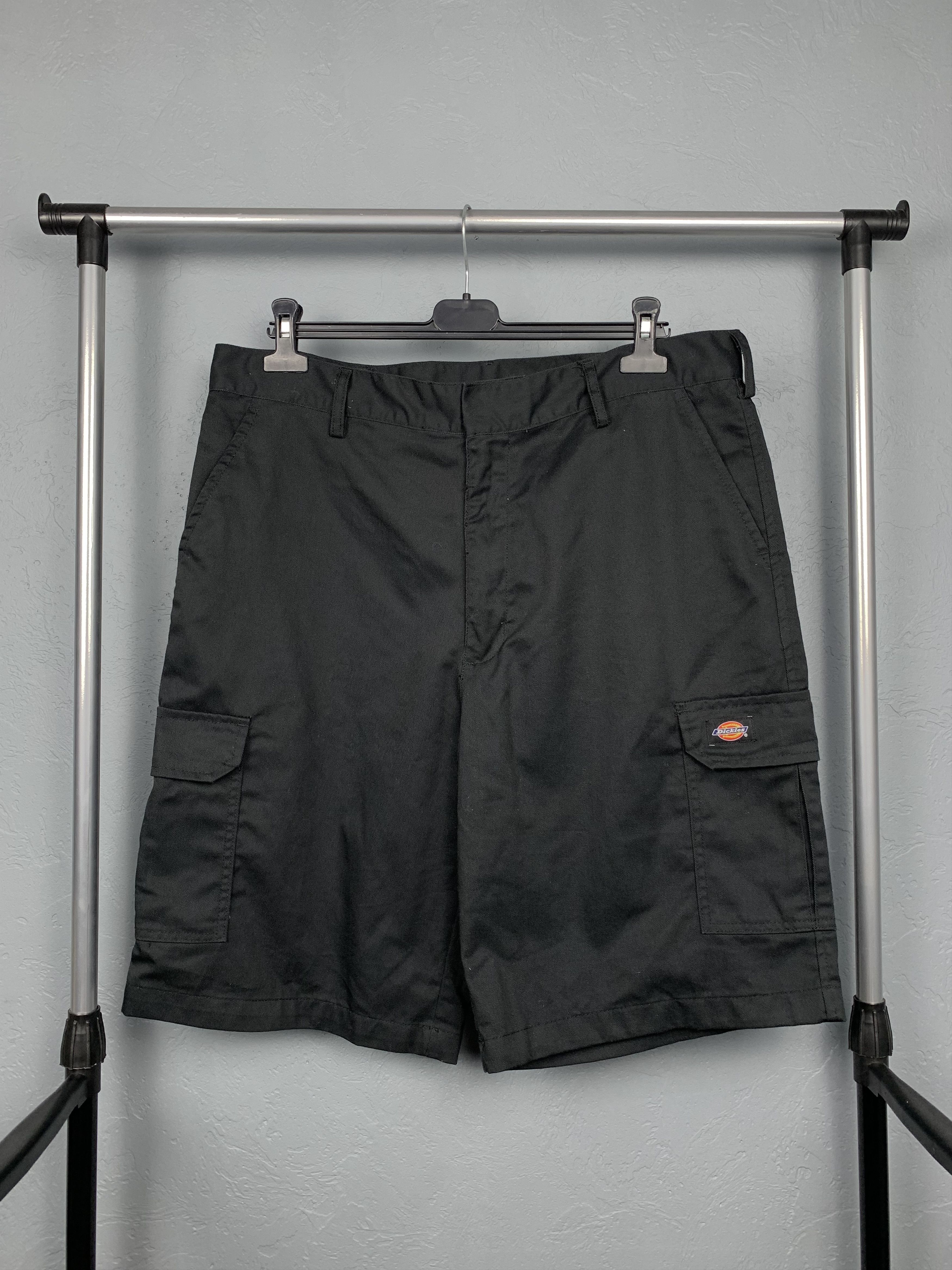 Dickies Dickies Vintage Mens Cargo Shorts Size US 38 / EU 54 - 1 Thumbnail