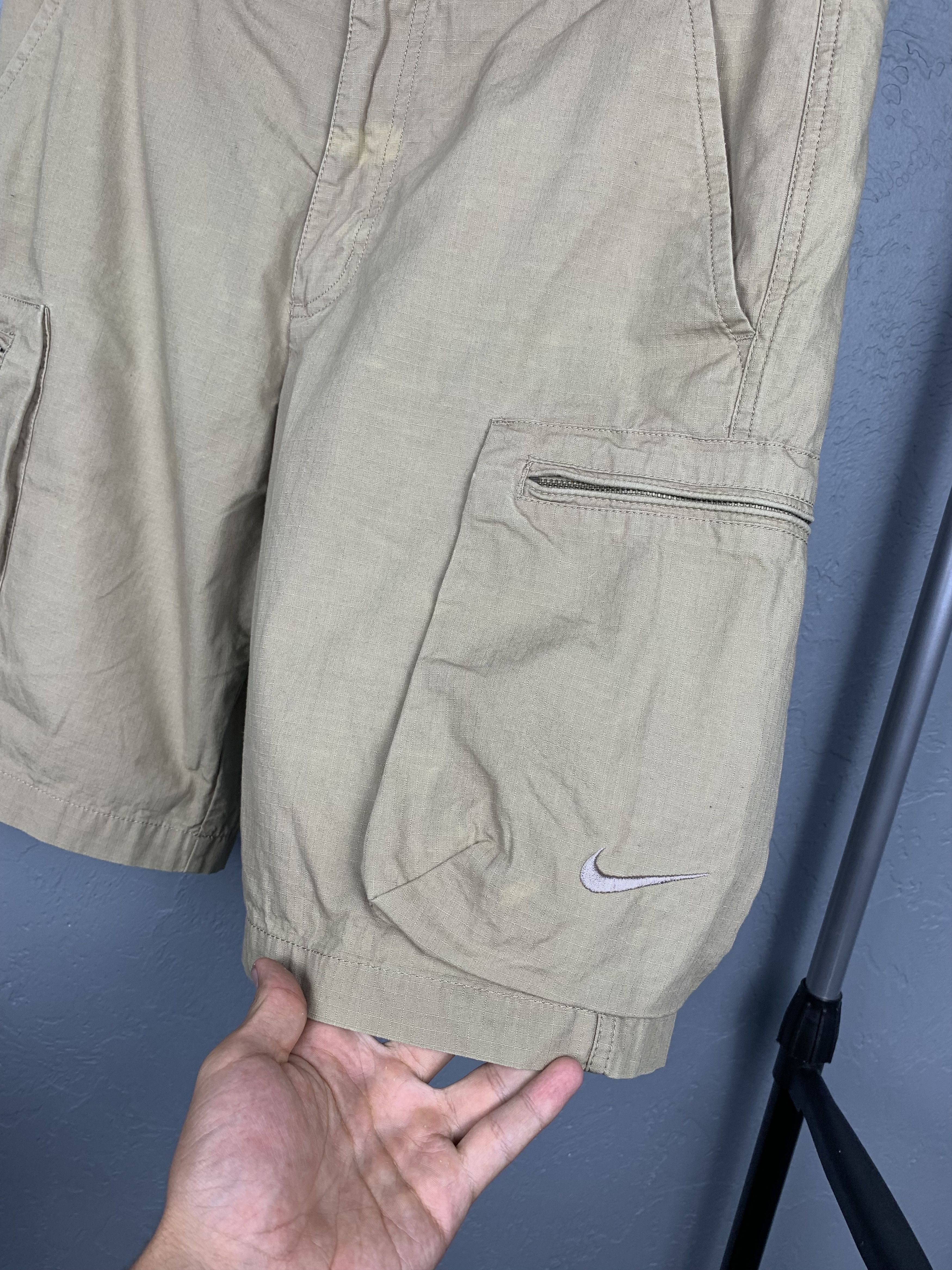 Nike Nike Vintage Mens Cargo Shorts Y2K Size US 32 / EU 48 - 4 Thumbnail