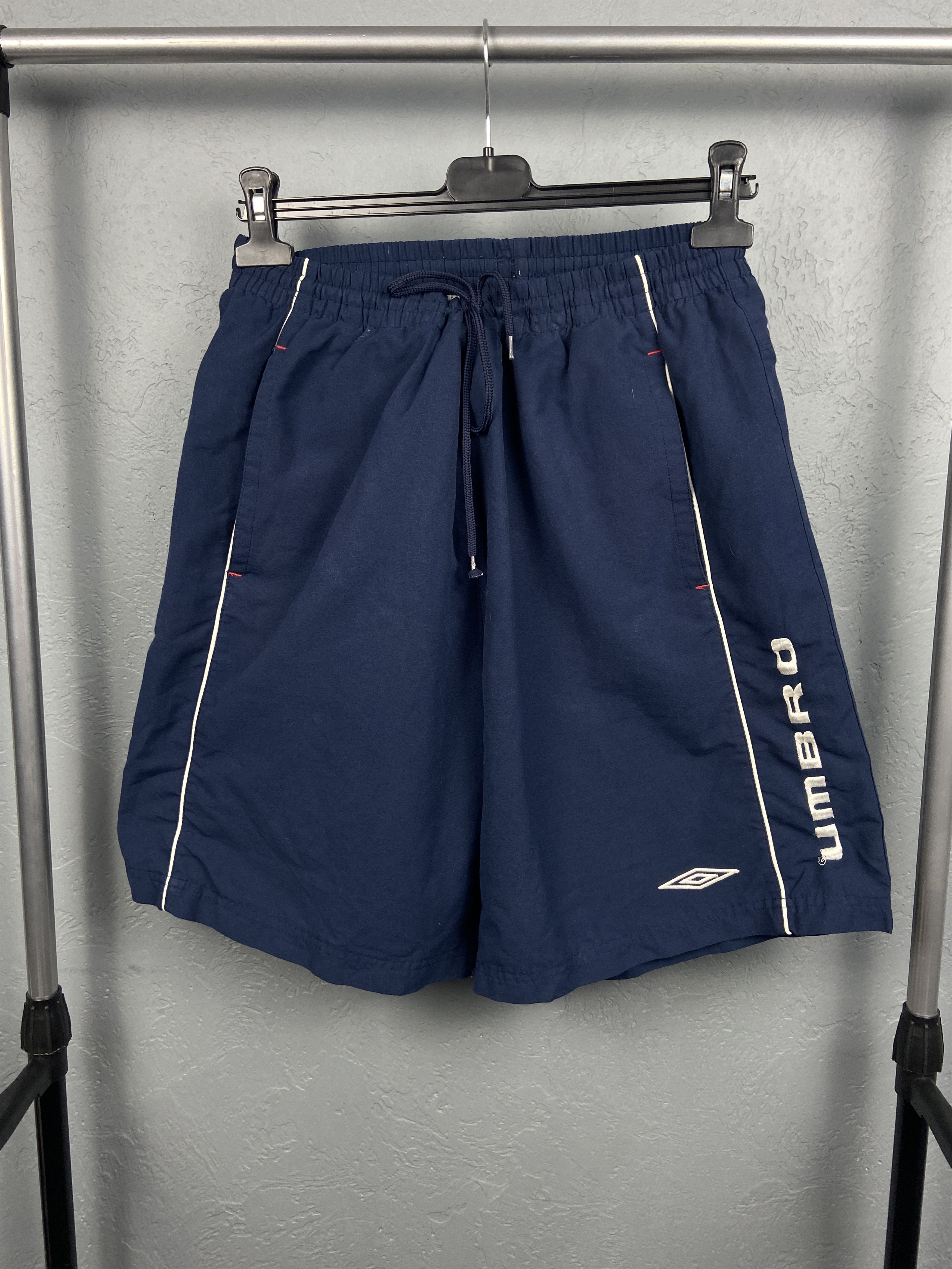 Umbro Umbro Vintage Mens Nylon Shorts Size US 34 / EU 50 - 1 Thumbnail