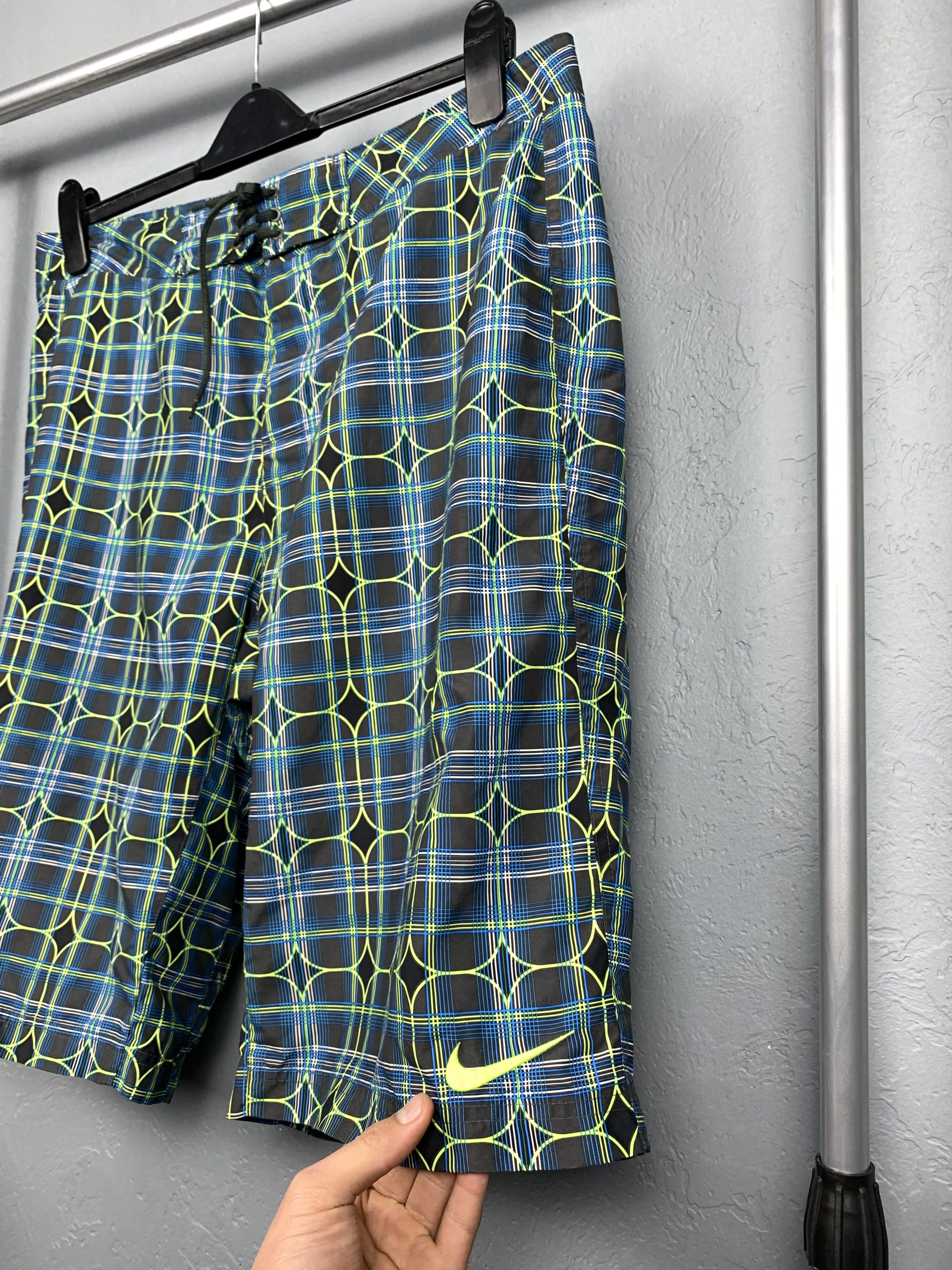 Nike × Vintage Vintage Nike Mens Shorts Y2K Size US 36 / EU 52 - 2 Thumbnail