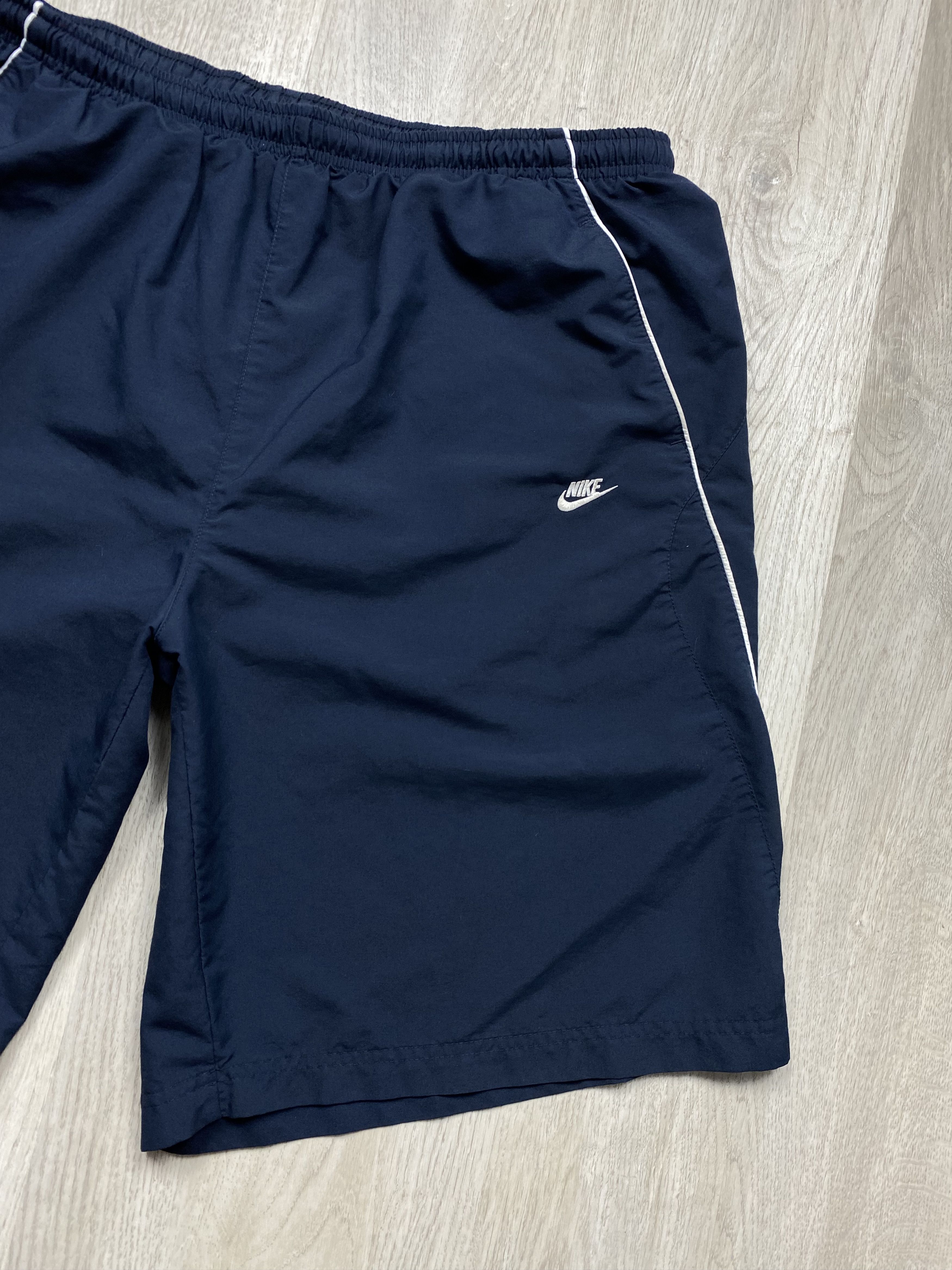 Nike × Vintage Nike Vintage Nylon Shorts Y2K Size US 38 / EU 54 - 2 Thumbnail