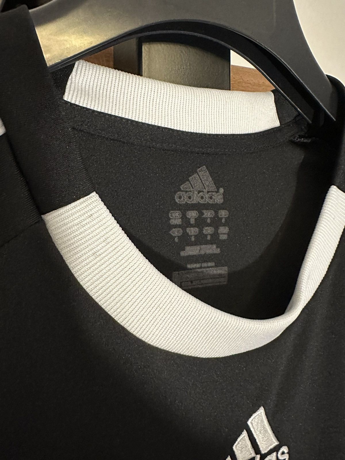 Adidas × Vintage Vintage Adidas 2007 striped logo t-shirt soccer jersey Size US M / EU 48-50 / 2 - 4 Thumbnail