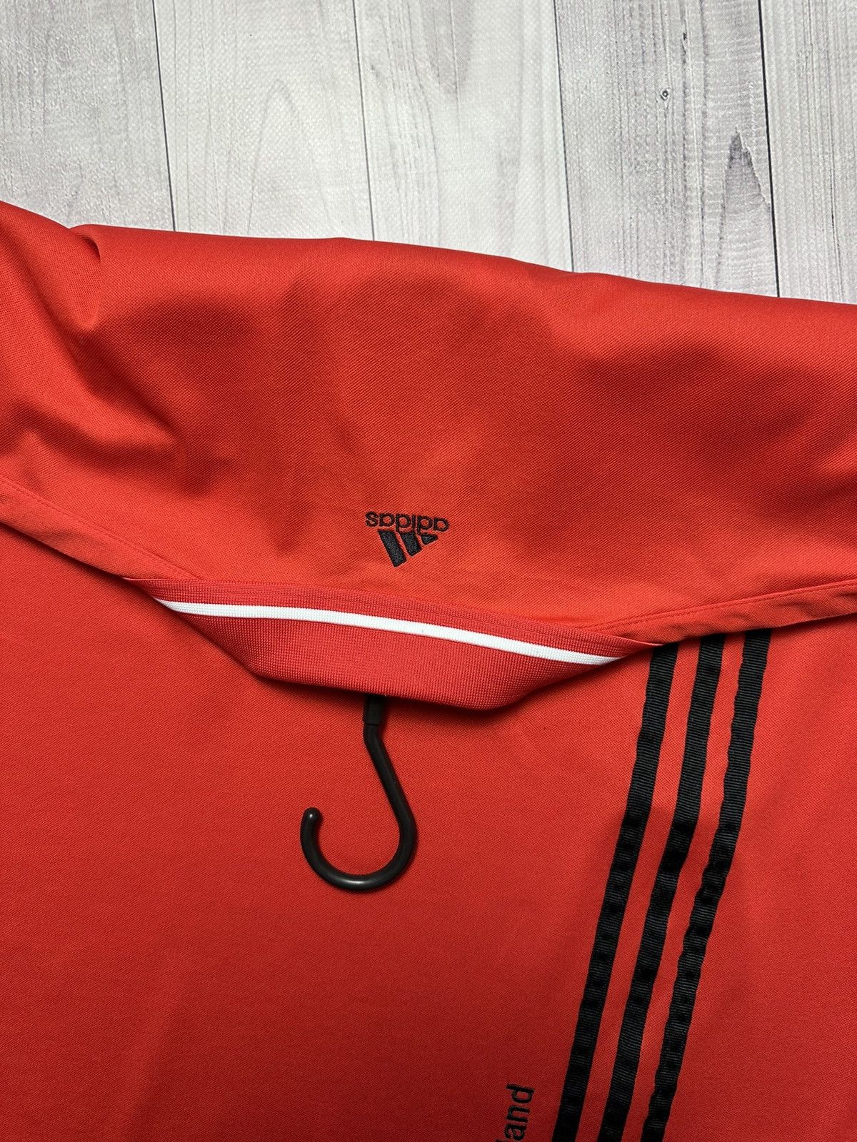 Vintage Vintage adidas Deutschland soccer jersey Germany size M red Size US M / EU 48-50 / 2 - 5 Thumbnail