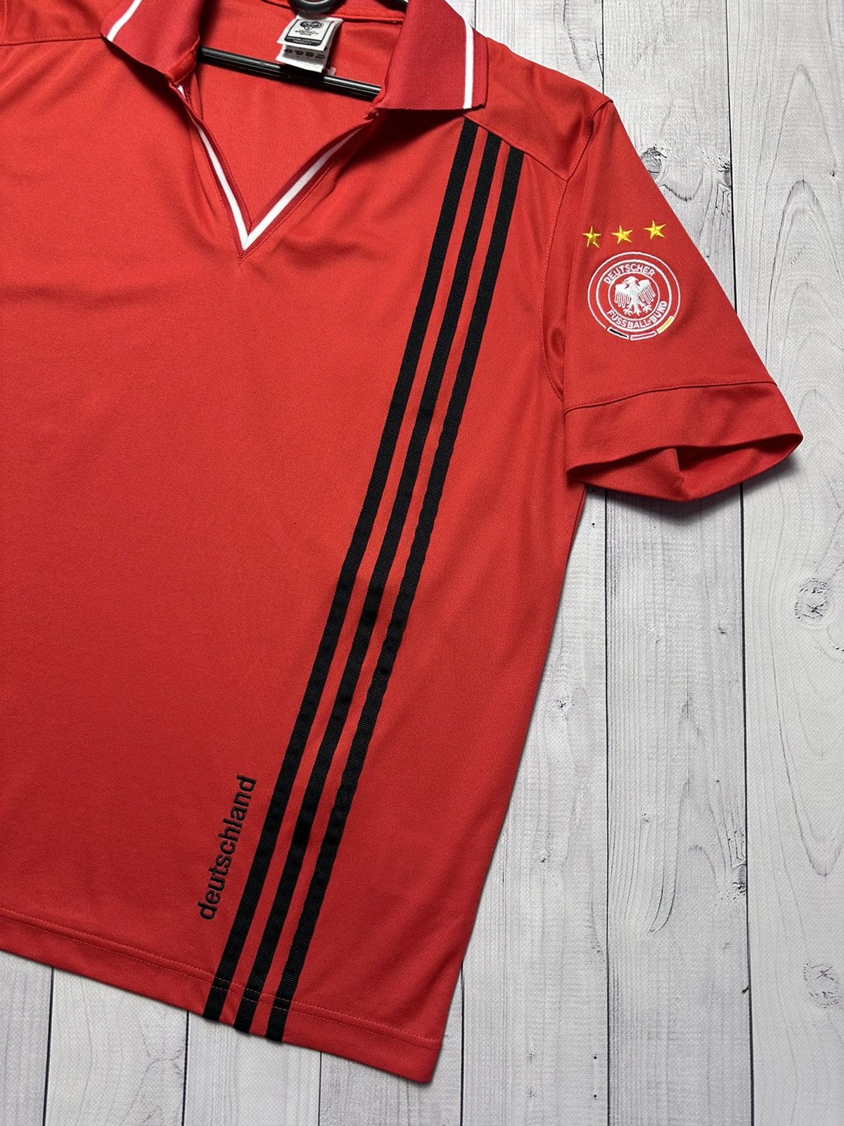 Vintage Vintage adidas Deutschland soccer jersey Germany size M red Size US M / EU 48-50 / 2 - 2 Thumbnail