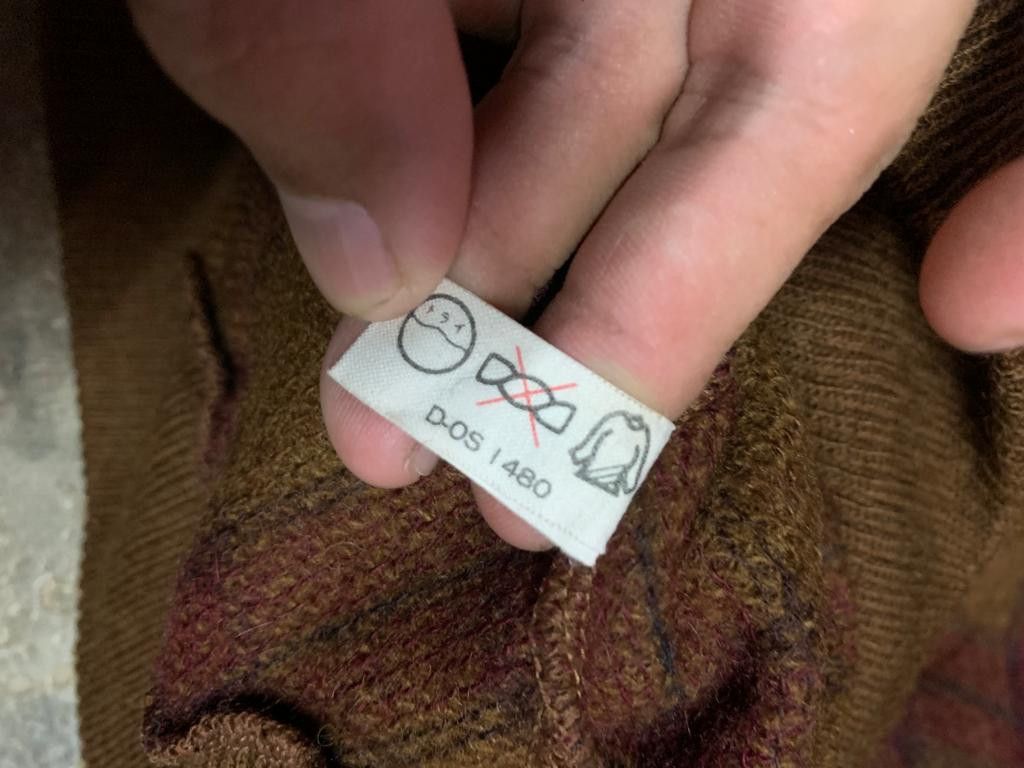 Japanese Brand × Vintage Vintage Crocodile Wool V neck Sweatshirt Size US M / EU 48-50 / 2 - 11 Thumbnail