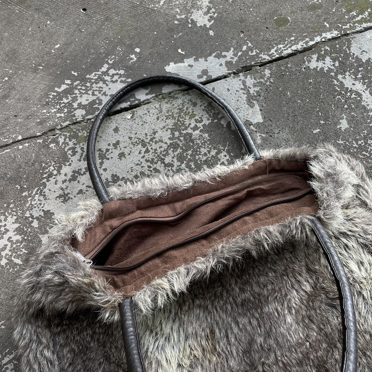 Vintage Vintage Y2K Mohair Fuzzy Crossbody Bag Grey Indie Grunge OS Size ONE SIZE - 4 Thumbnail