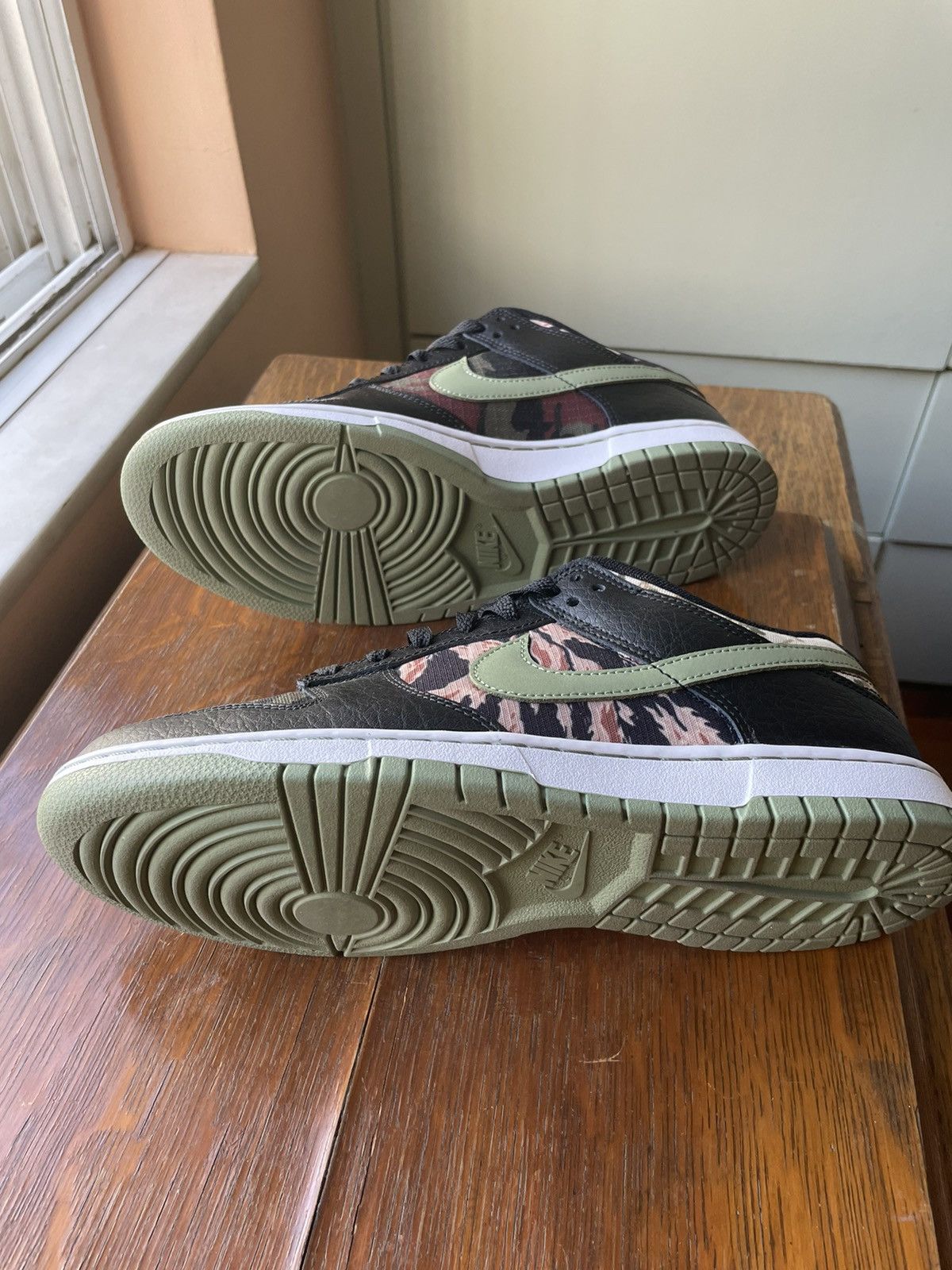 Nike Nike Dunk Low SE mixed camo Size US 10.5 / EU 43-44 - 6 Thumbnail